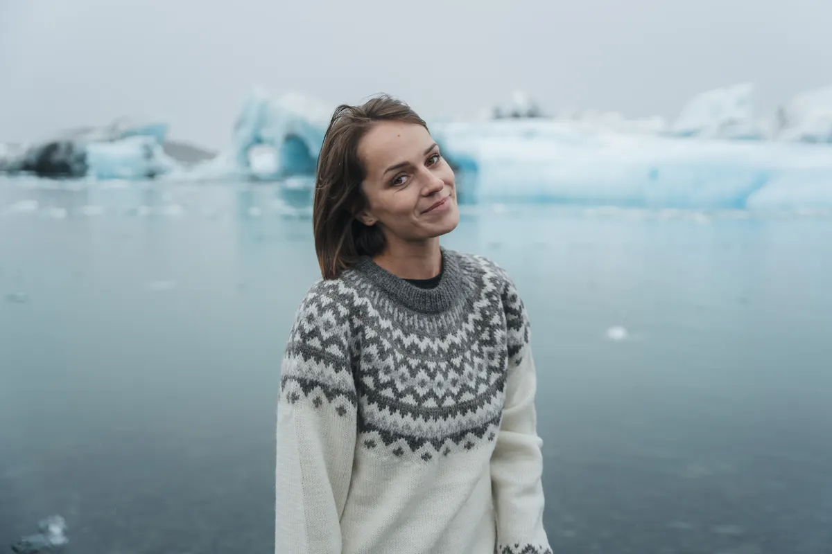 Femme à Glacier Lagoon