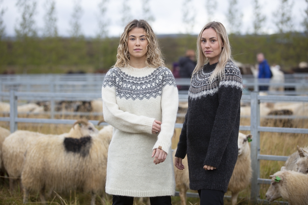 rettir-sheep-gathering-iceland-wool-sweater_5945.jpeg