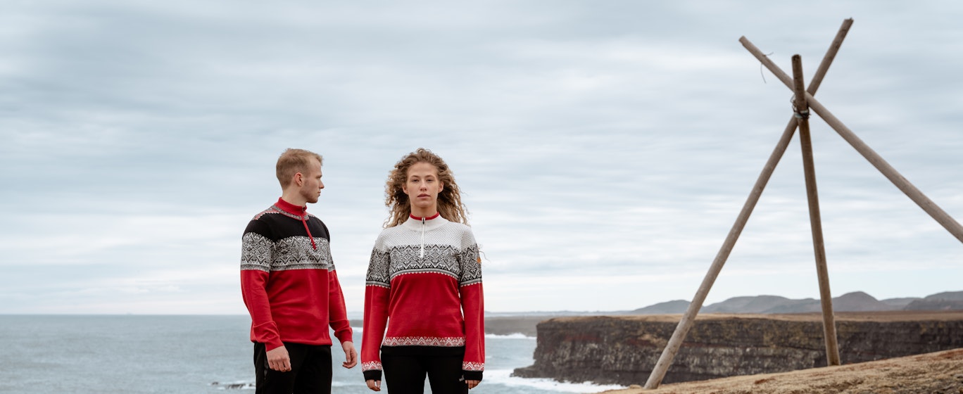 couple at Icelandic sea shore