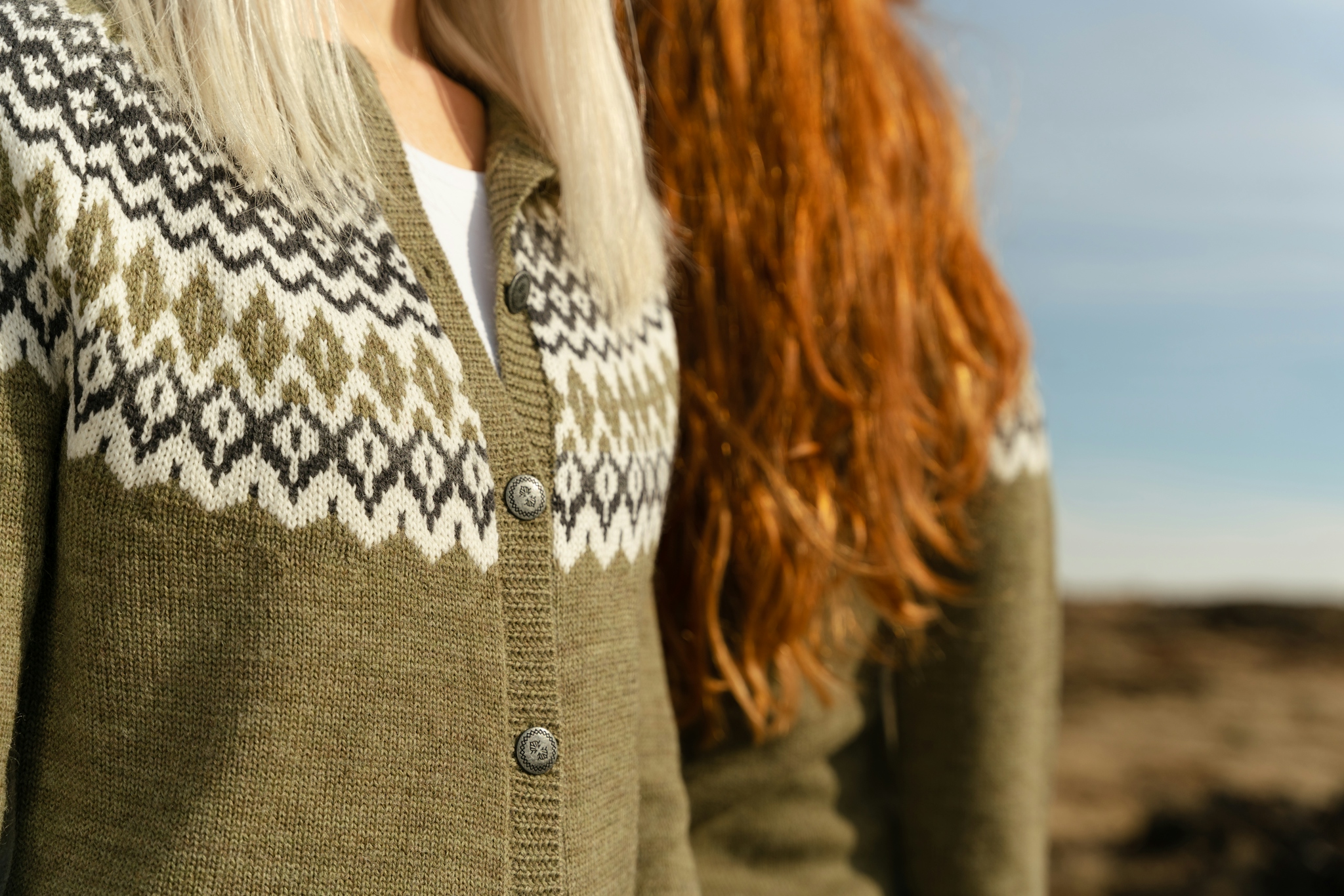 woman-iceland-wool-green-traditional-sweater_11.jpeg