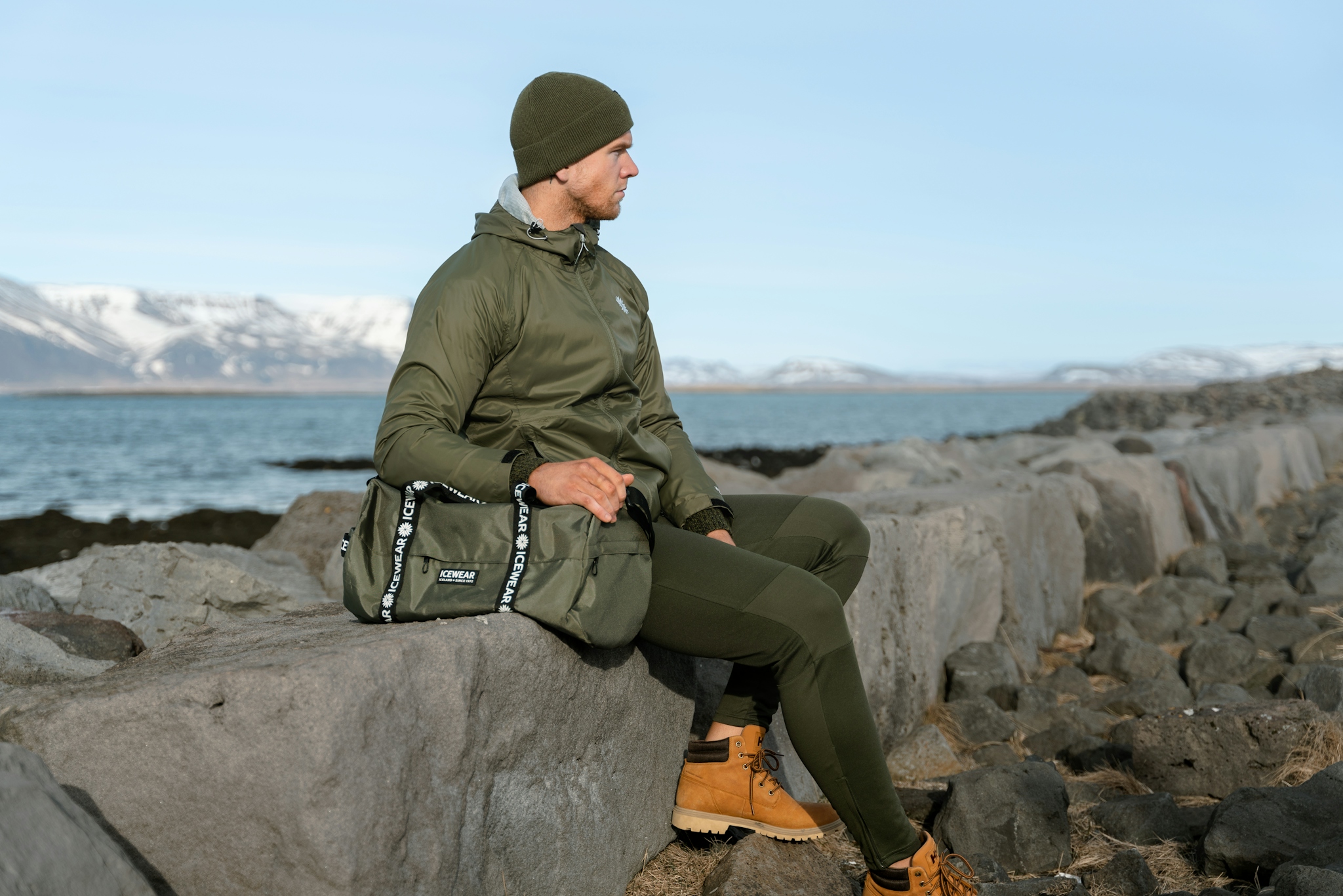 iceland-green-outdoor-clothing-man_68.jpeg