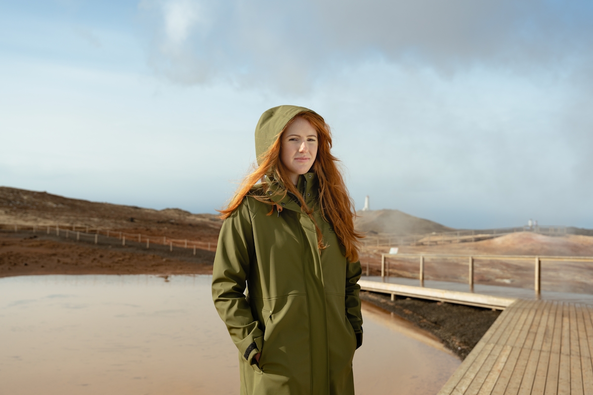 iceland-woman-green-raincoat_16.jpeg