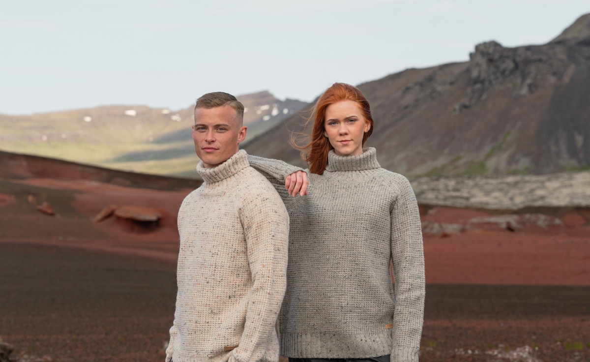 iceland-couple-wool-sweaters_167.jpeg