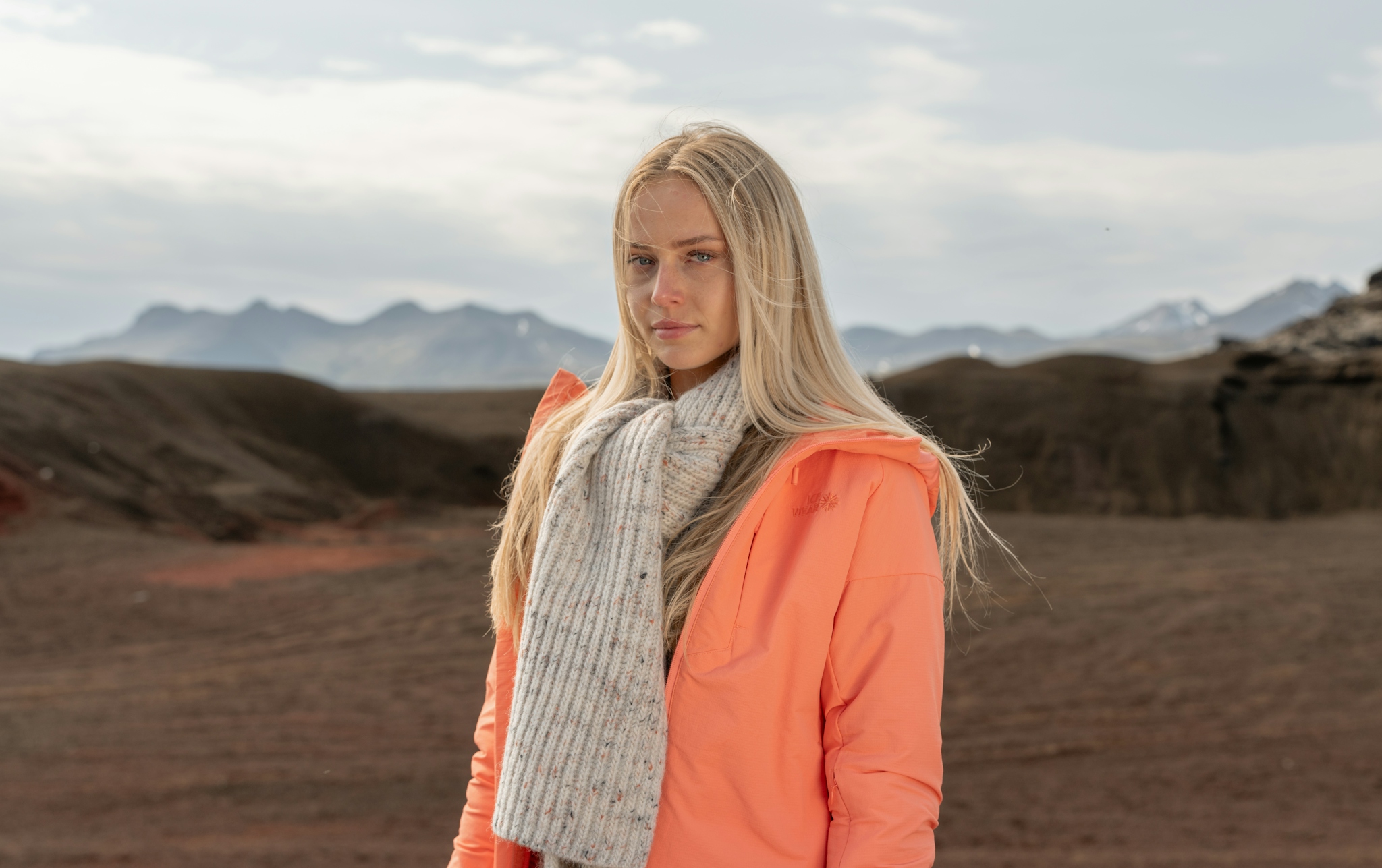 iceland-woman-pink-outdoor-jacket_150.jpeg