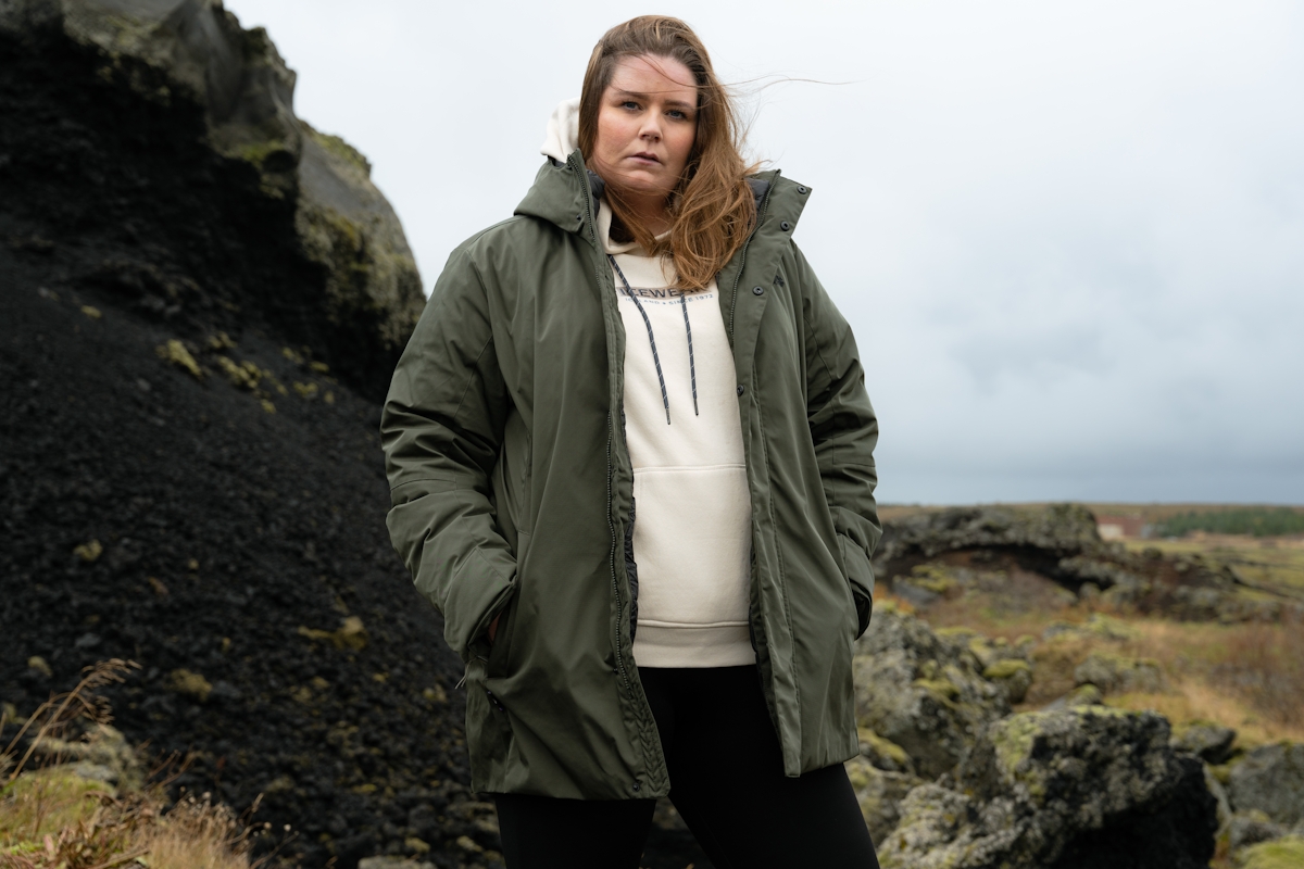 iceland-moss-rocks-women-outdoor-clothing-73.jpeg