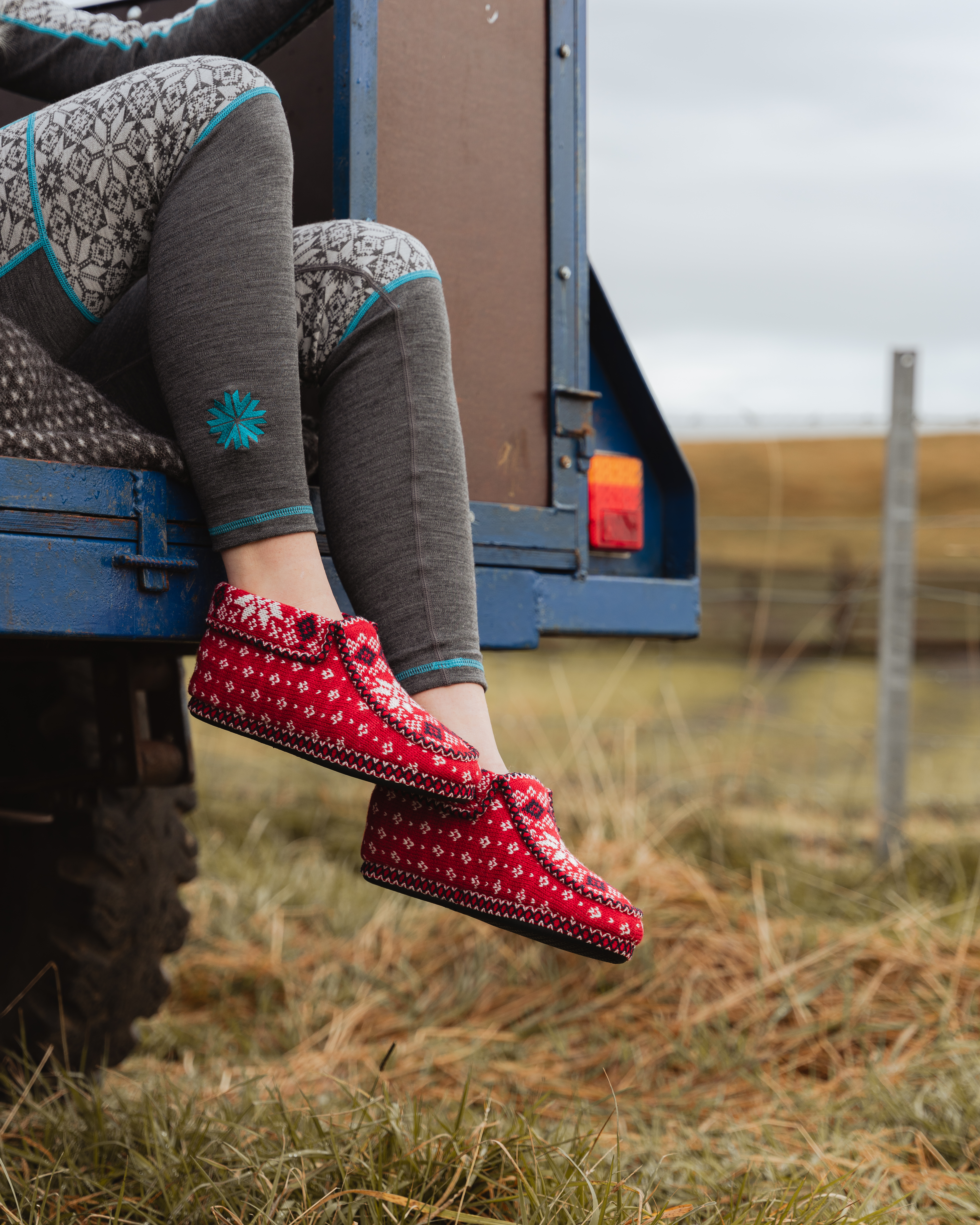 Lágfótur Gestrickte nordische Hüttenpantoffeln