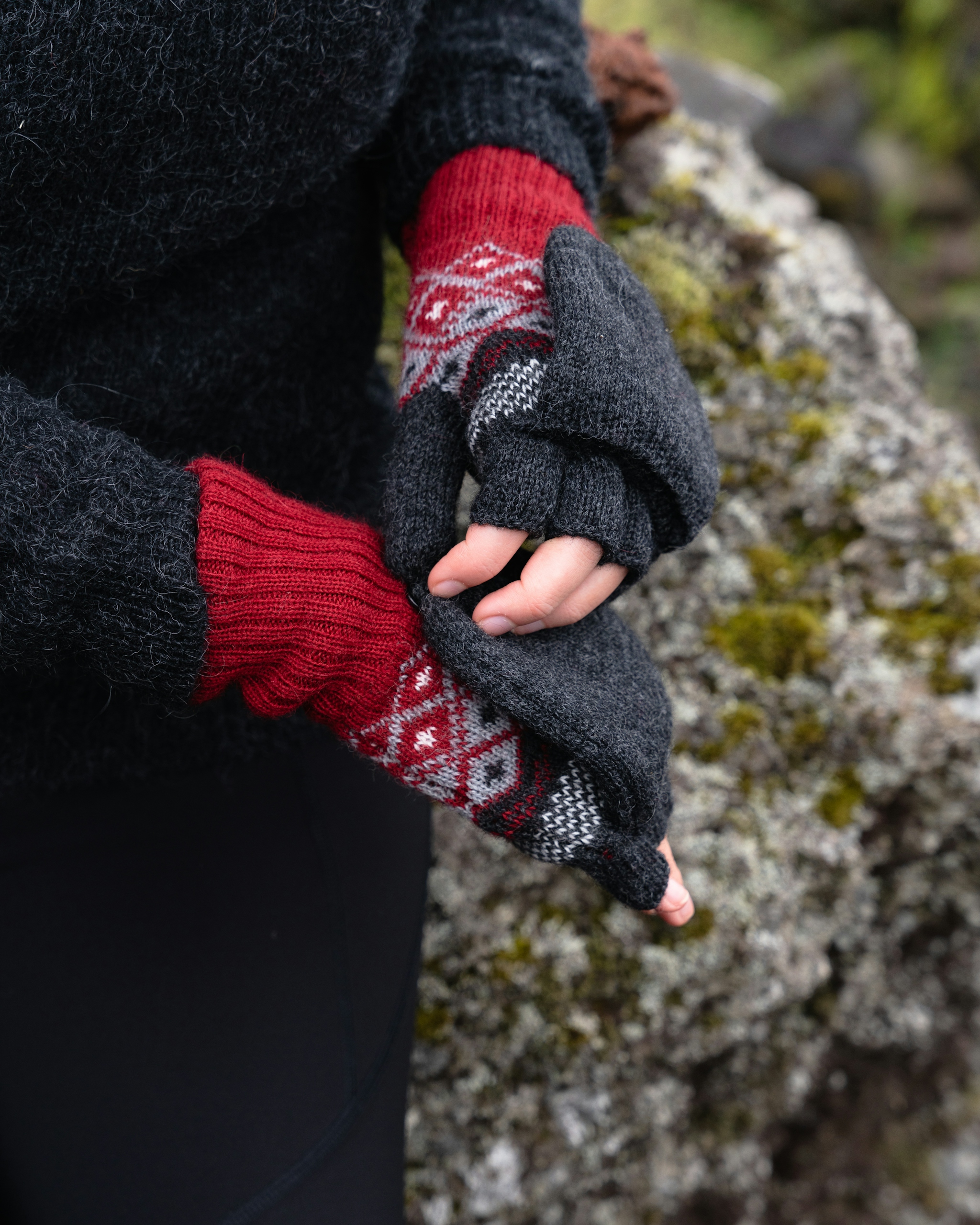 iceland-tradtional-wool-mittens-45.jpeg