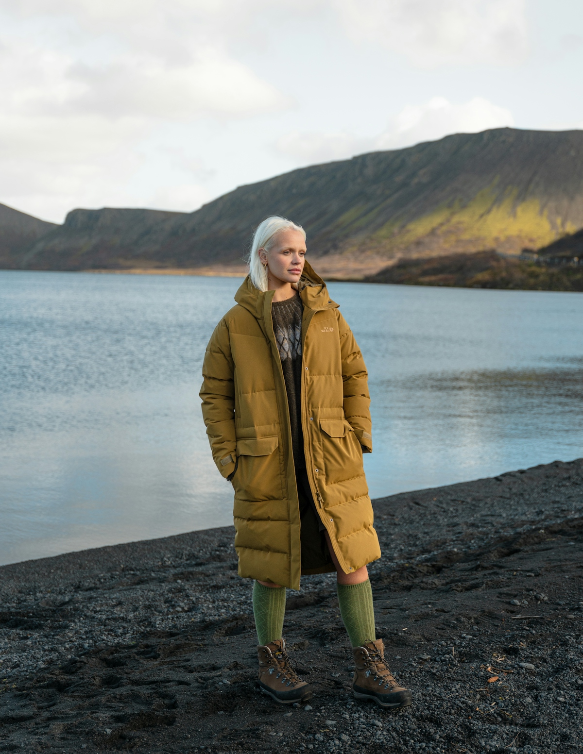 woman-long-parka-lake_68.jpeg