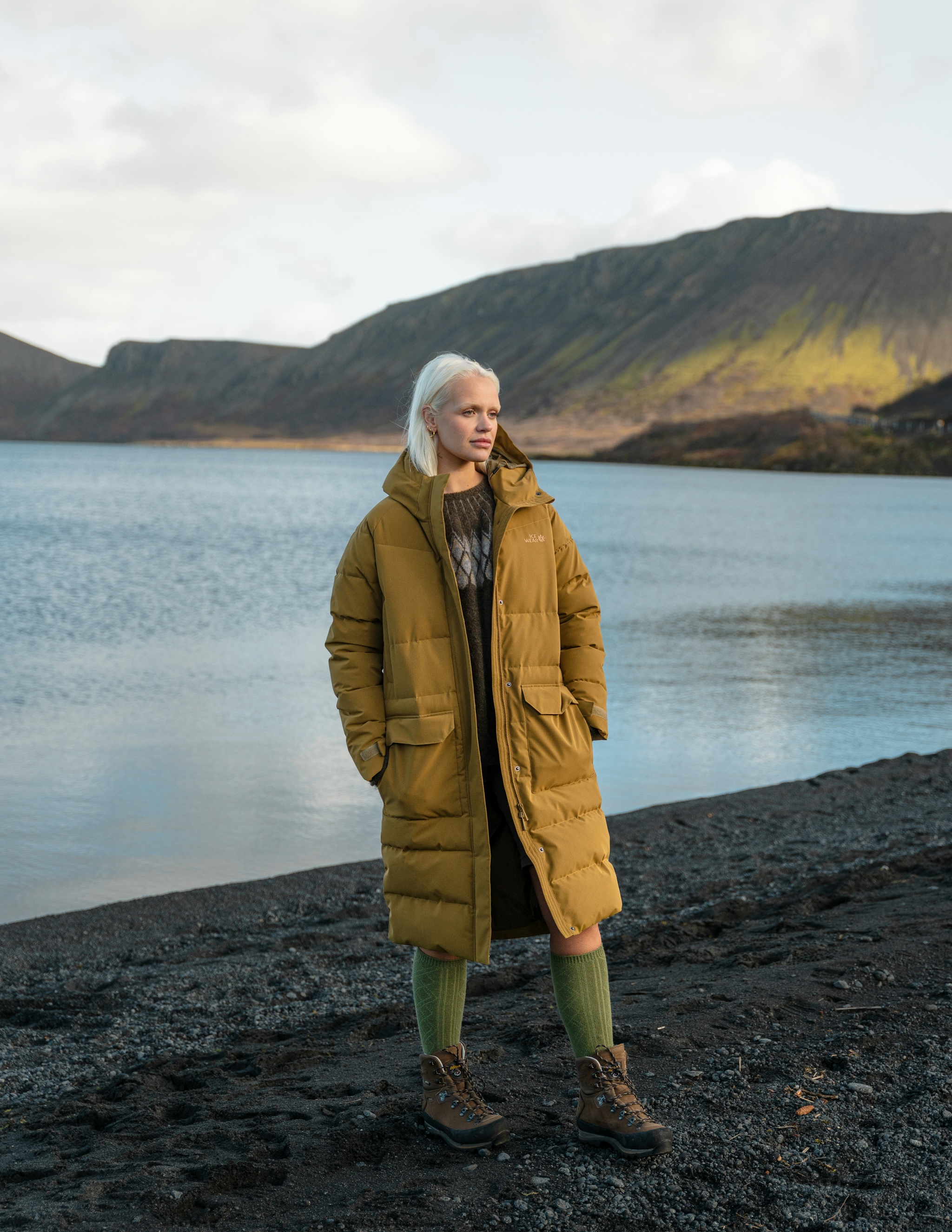 woman-long-parka-lake_68.jpeg