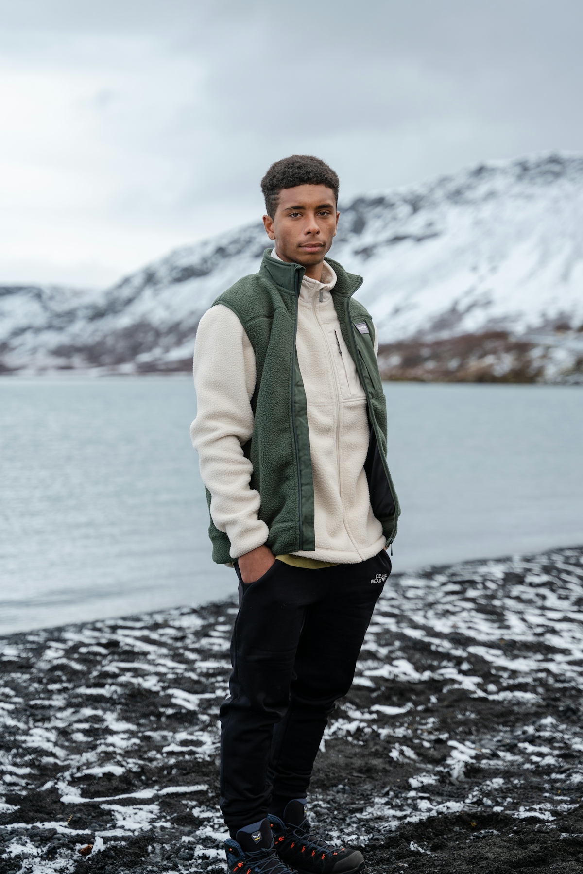 iceland-lake-man-fleece-sweater-21.jpeg