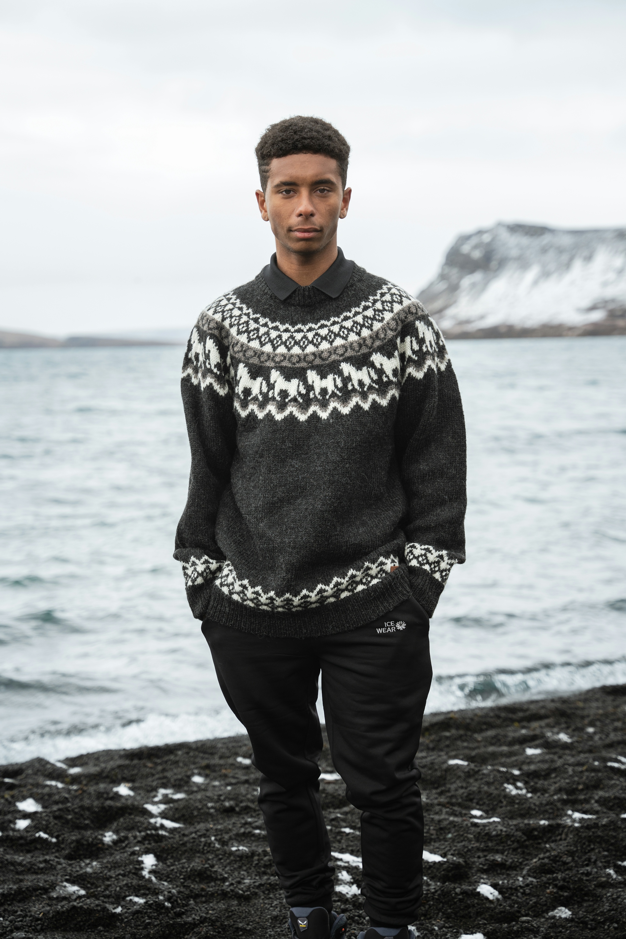 iceland-lake-man-wool-sweater_43.jpeg