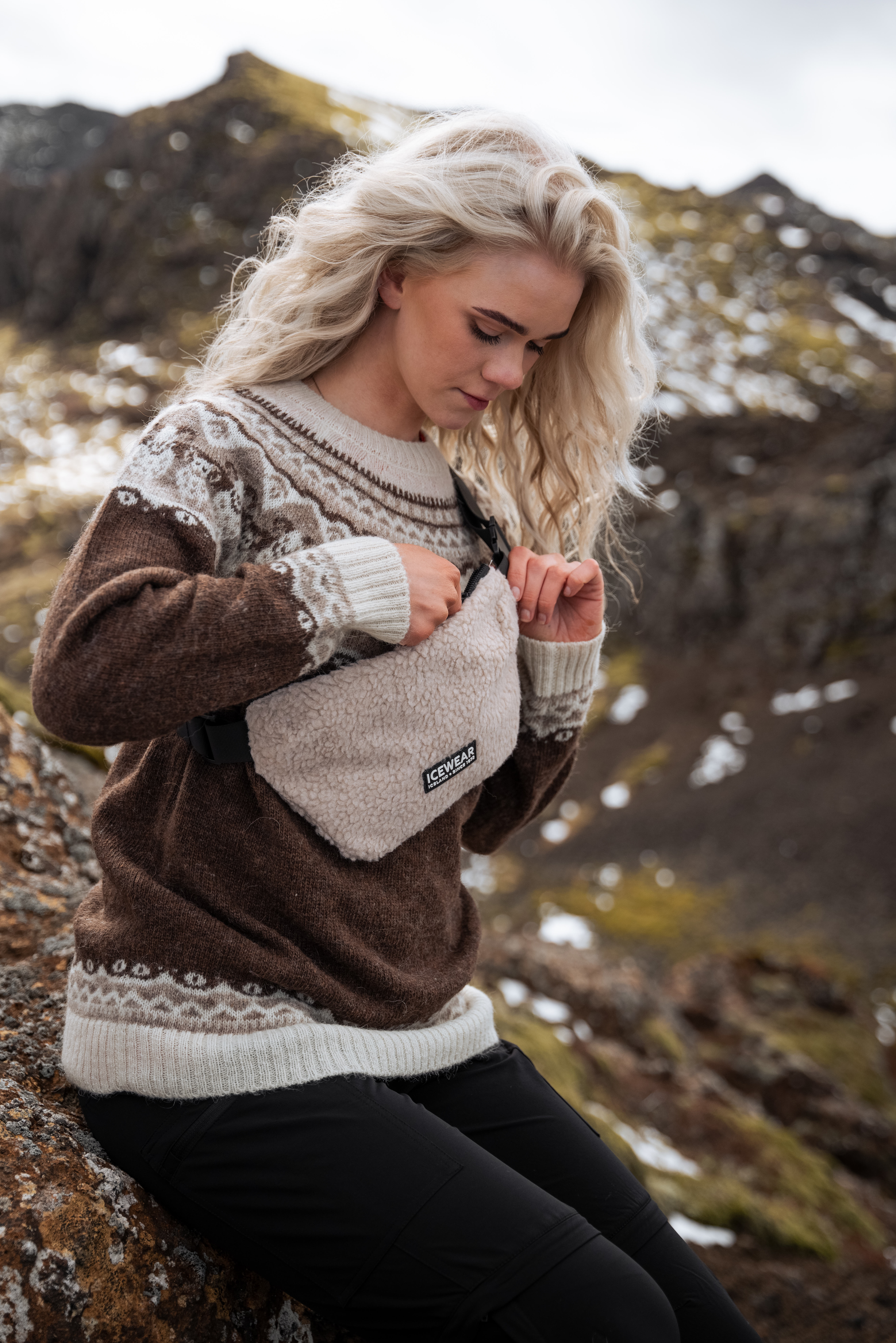 Lukka Icelandic wool sheep sweater 