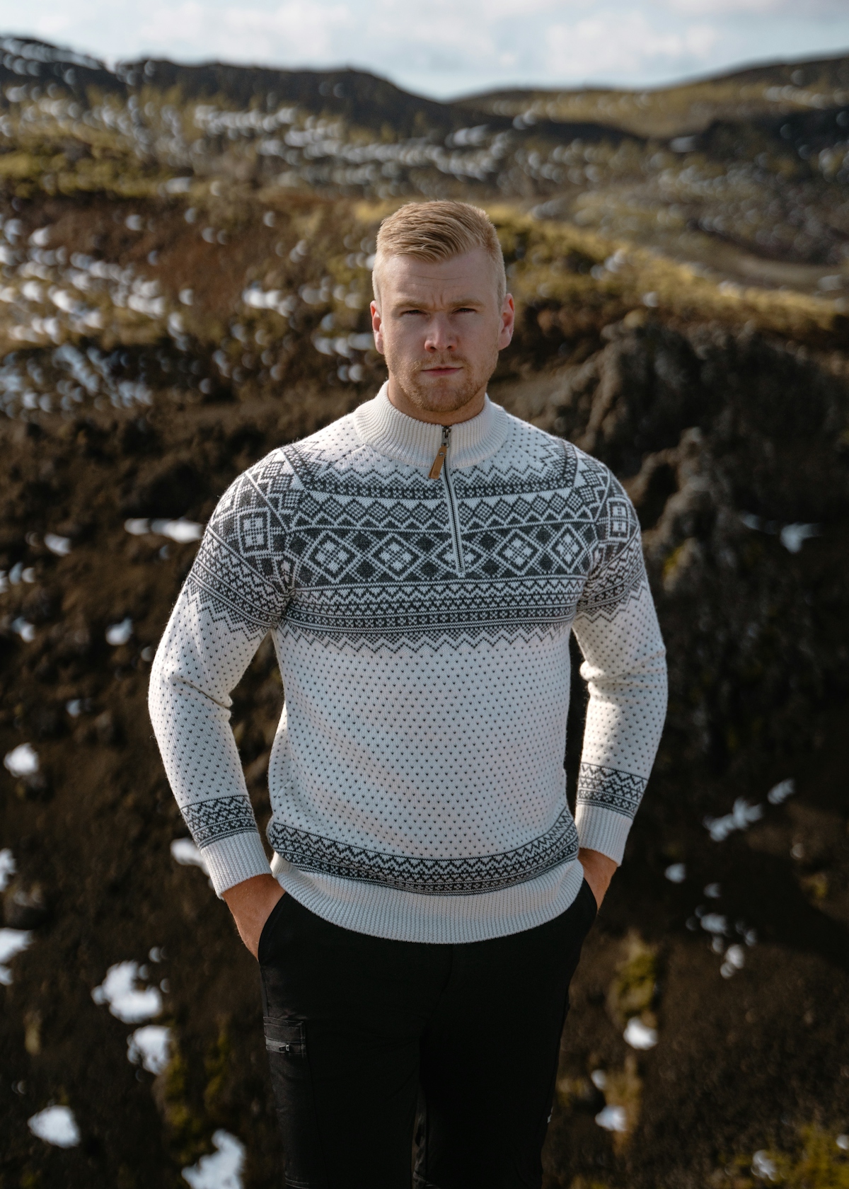 iceland-man-white-wool-sweater_160.jpeg