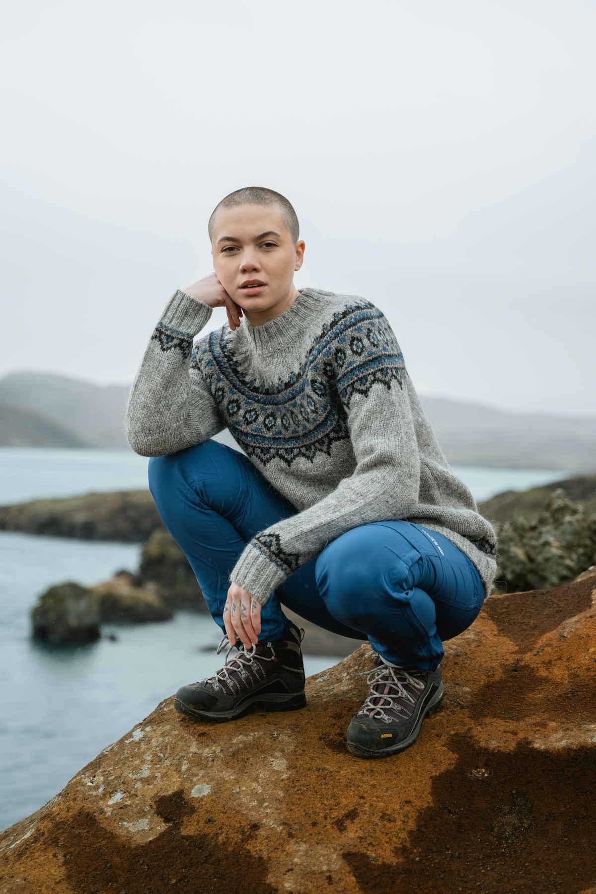 iceland-woman-wool-sweater_13-2.jpeg