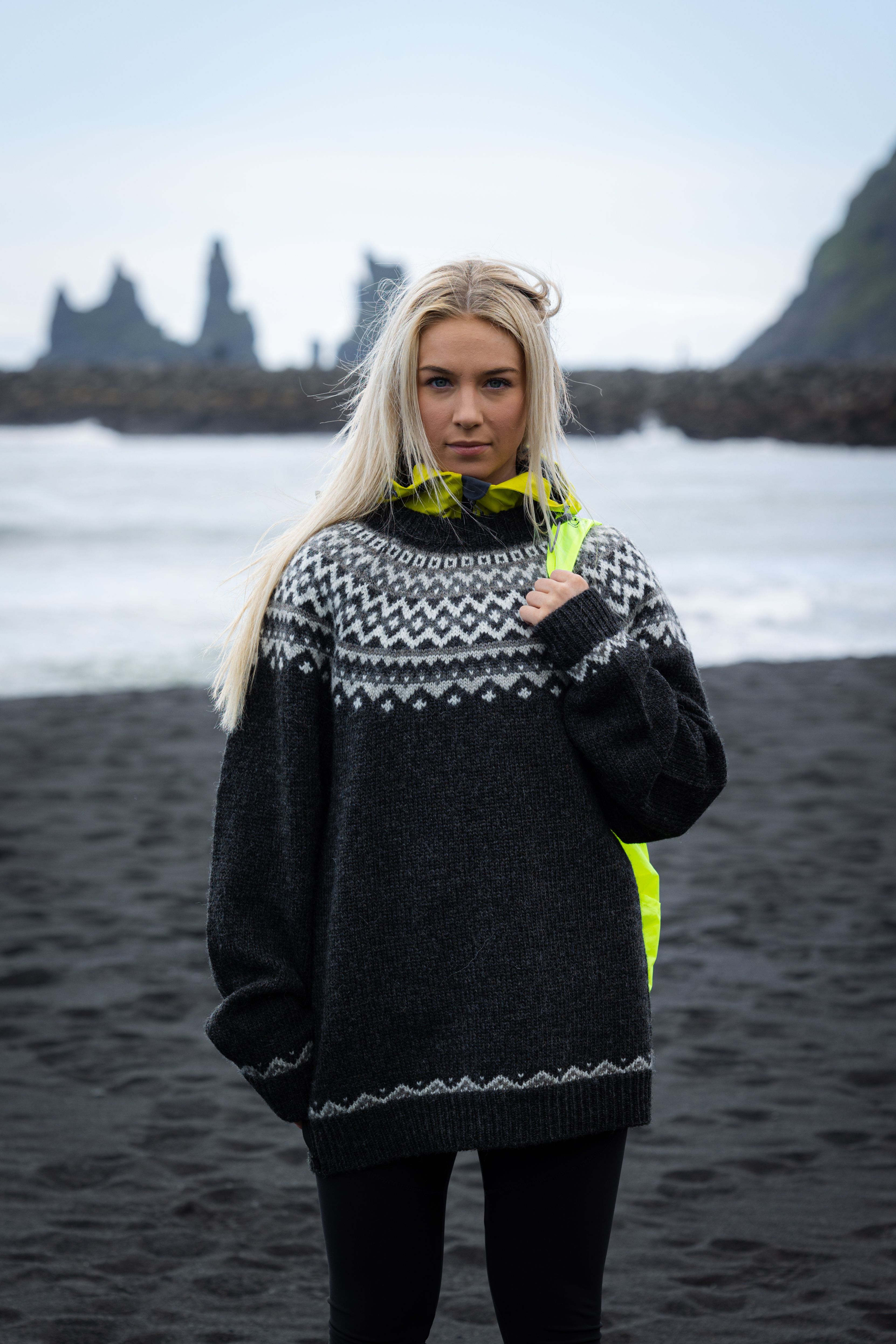 Skjaldbreiður wollpullover mit isländischem muster