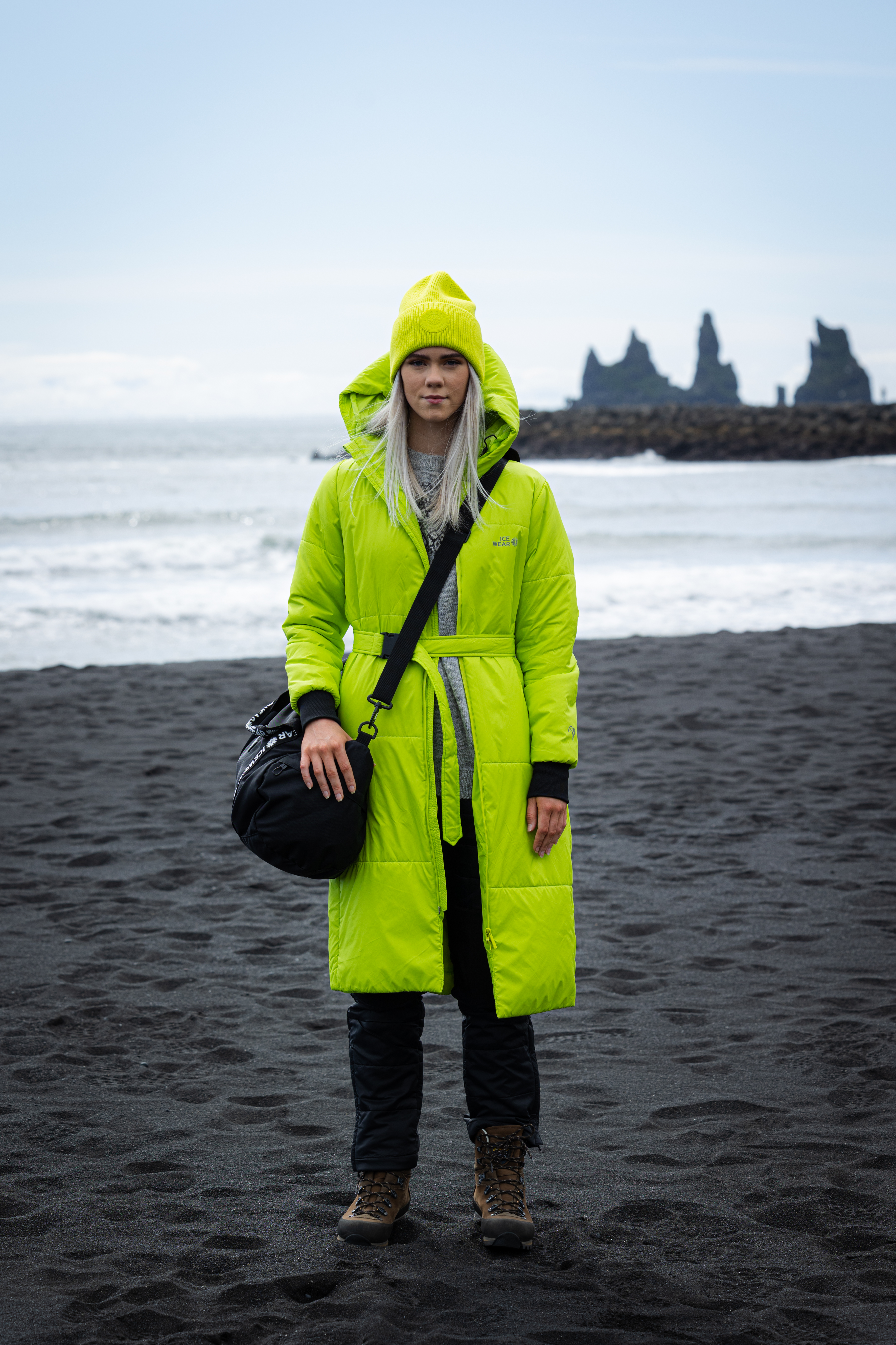 HVALEYRARHRAUN hooded wool insulated coat