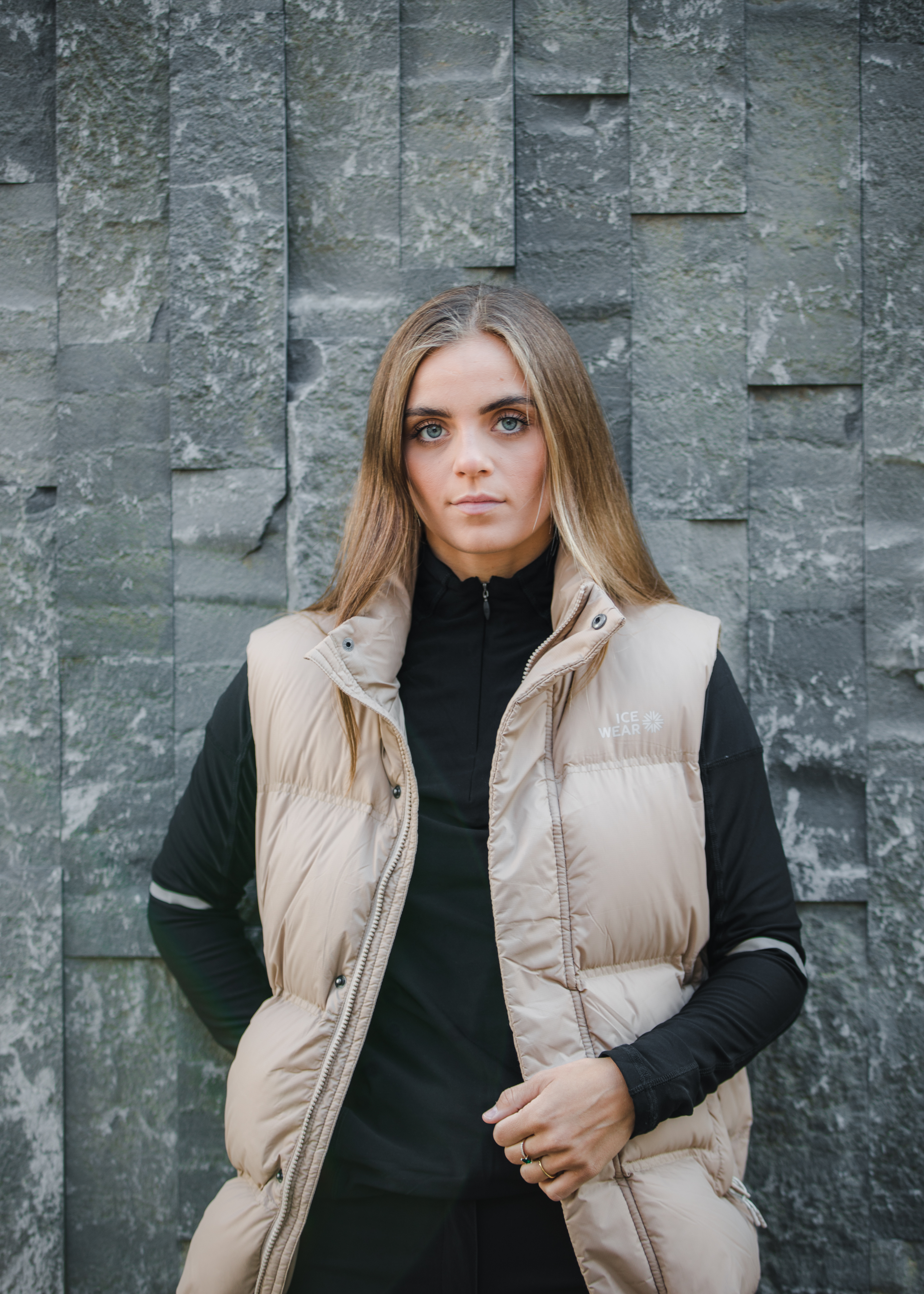 KJÖLUR 女装弹性长袖衫