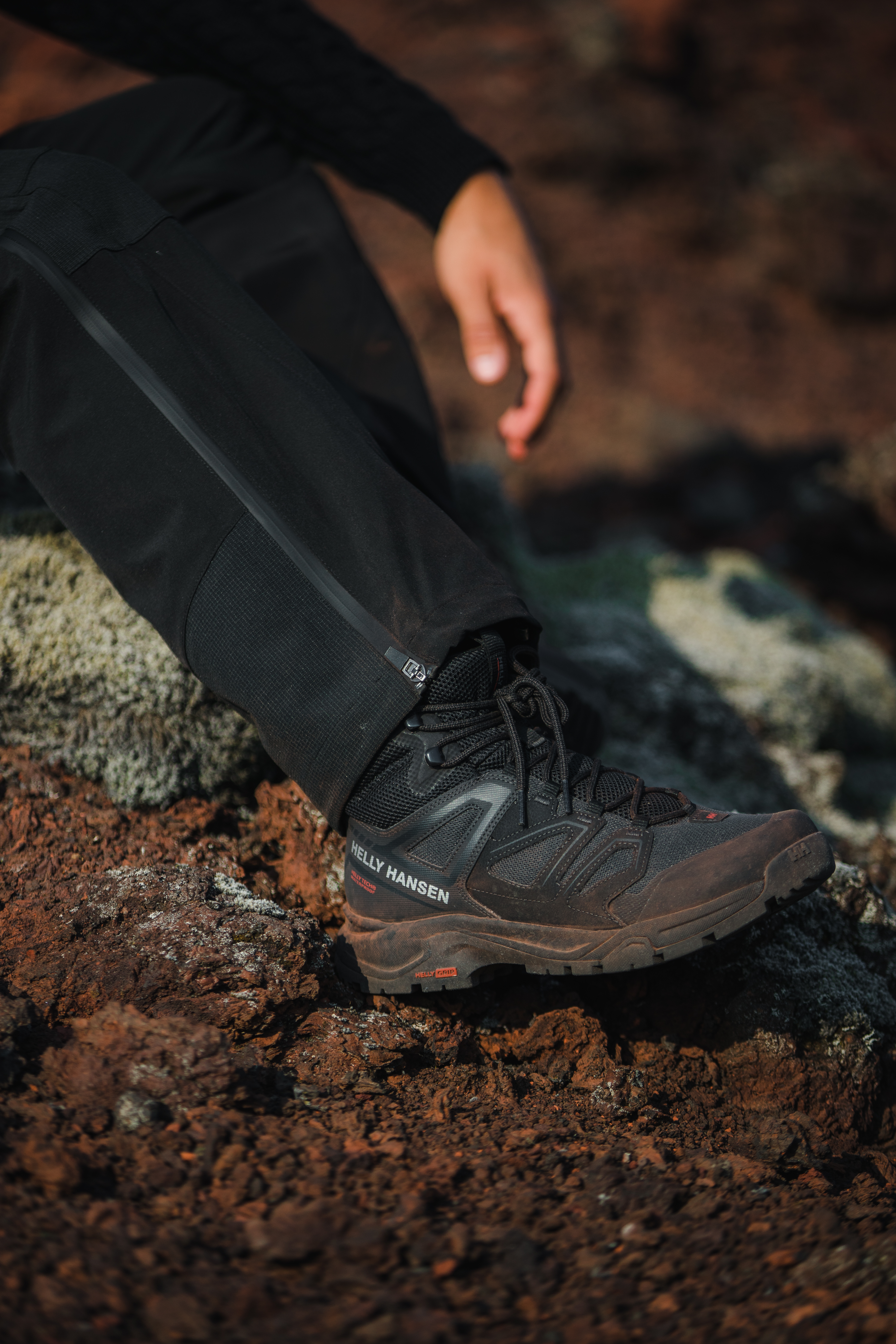 mens hiking shoes