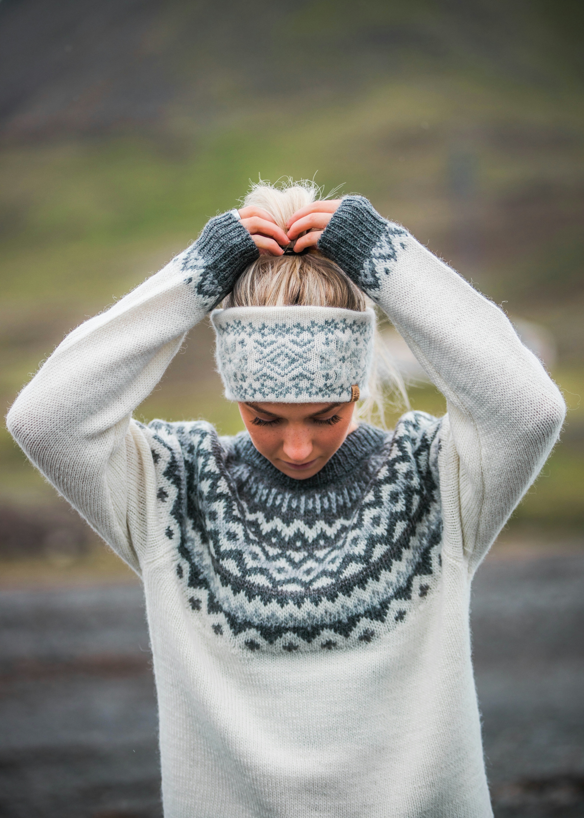 woman-white-wool-sweater-headband.jpeg