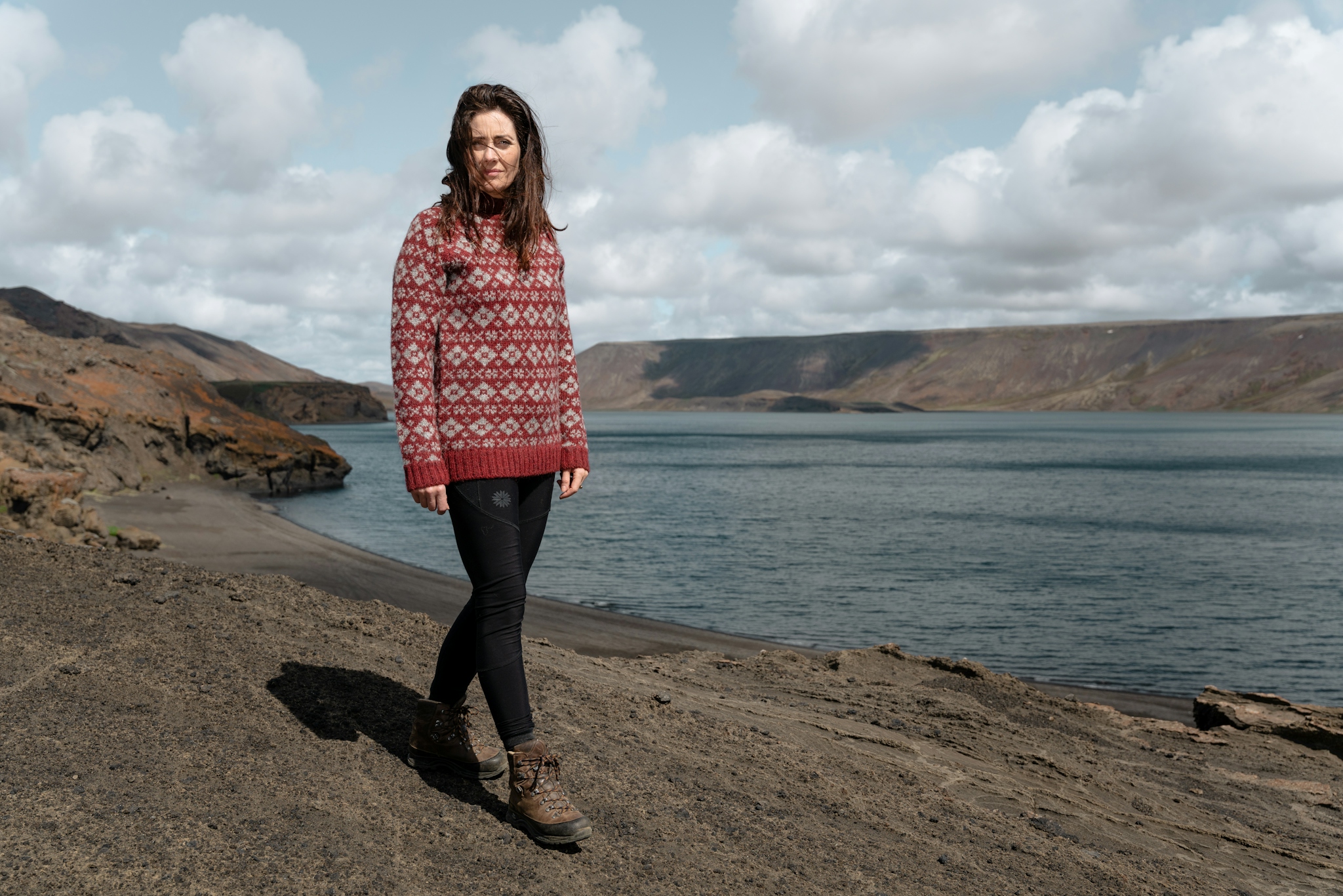 iceland-woman-hiking-wool-sweater-l-7.jpeg