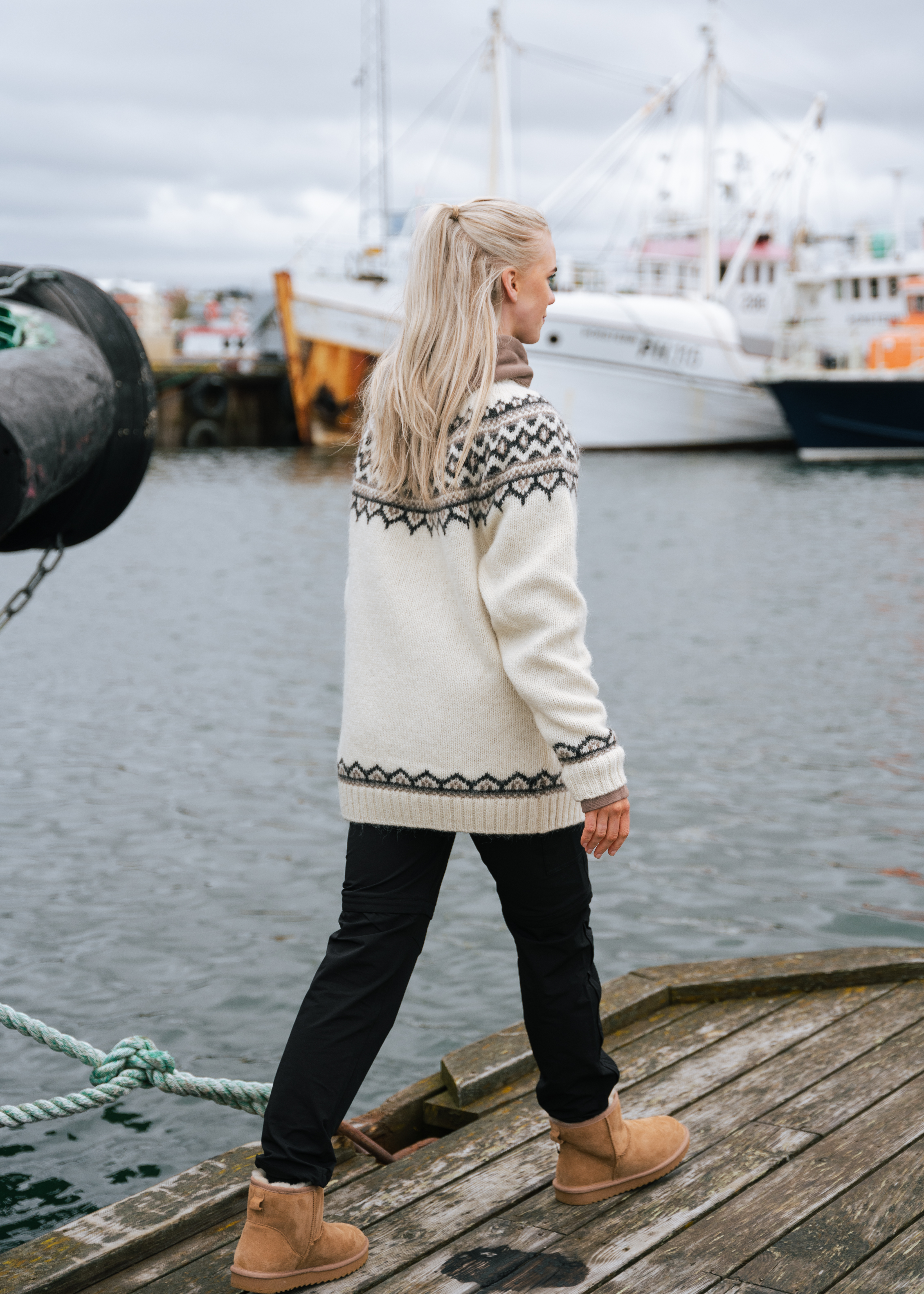 Brynjudalur Klassischer Pullover aus isländischer Wolle