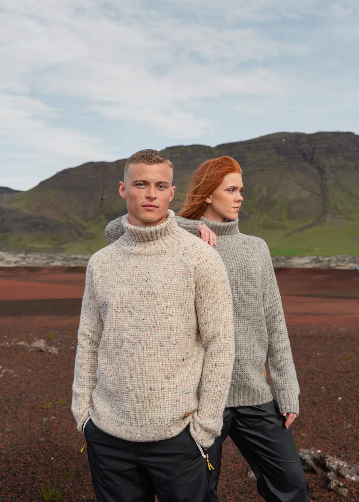 Paar auf Rotem Sand, Westisland