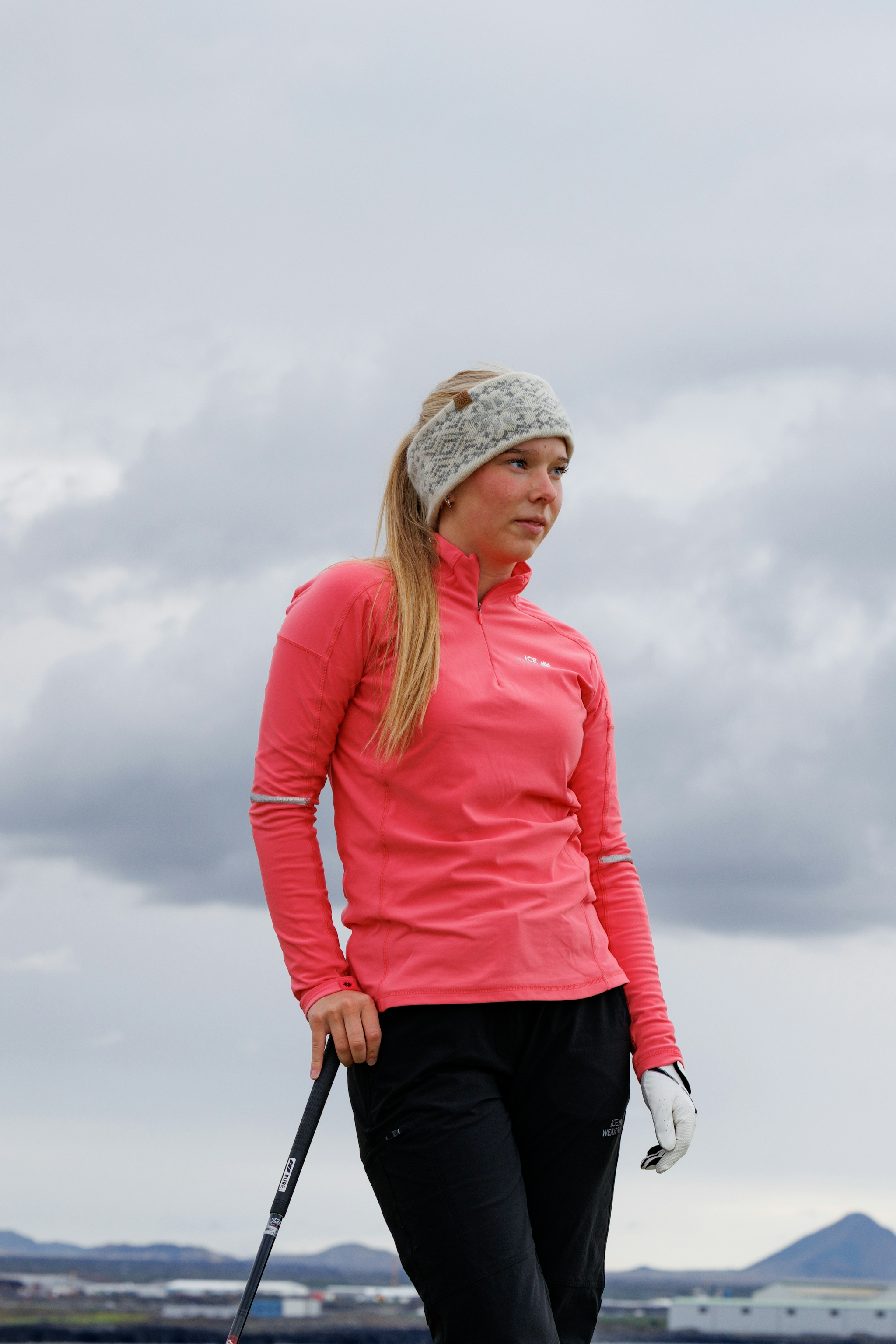 0351-woman-playing-golf-iceland.jpeg