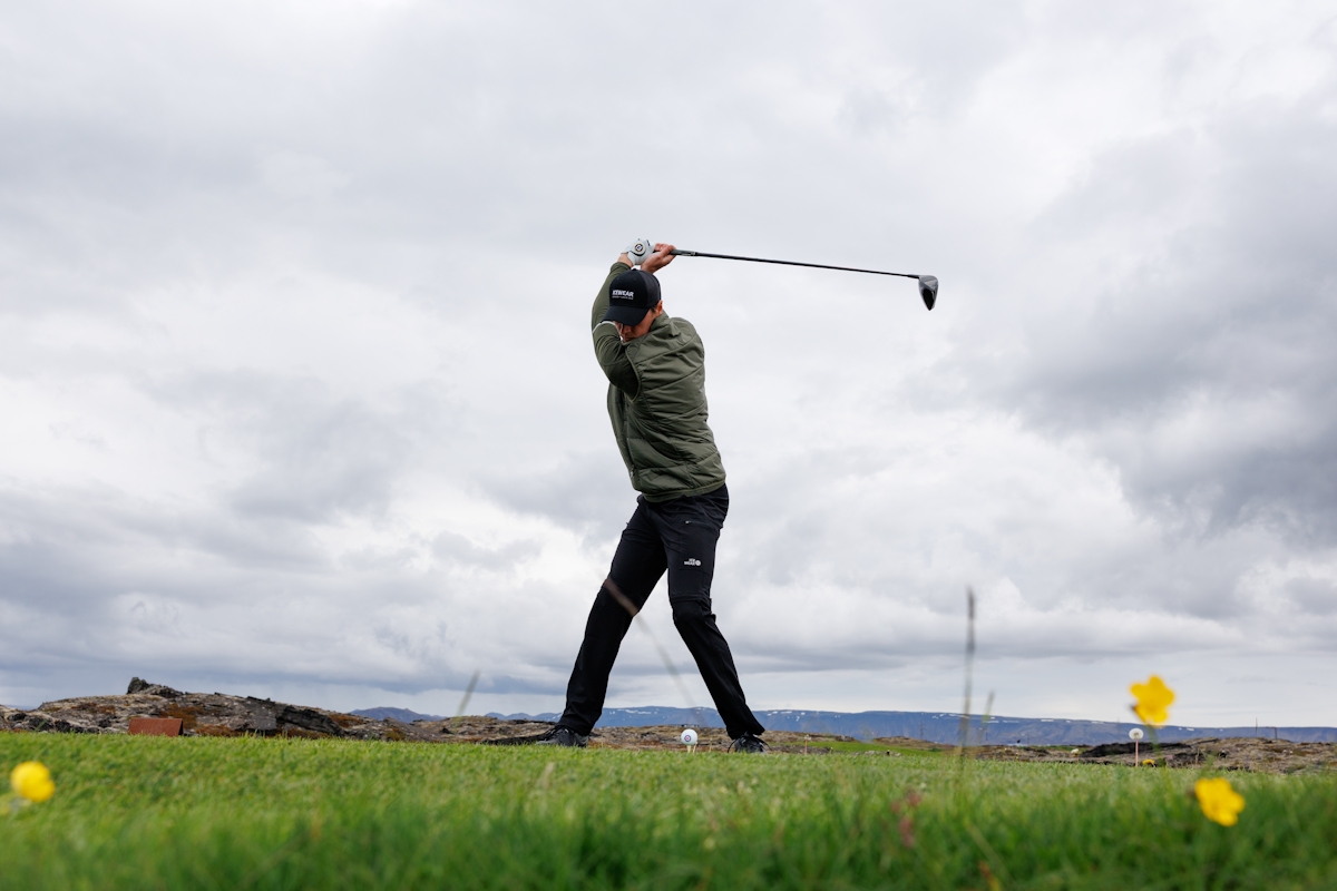 0049-man-playing-golf-iceland.jpeg