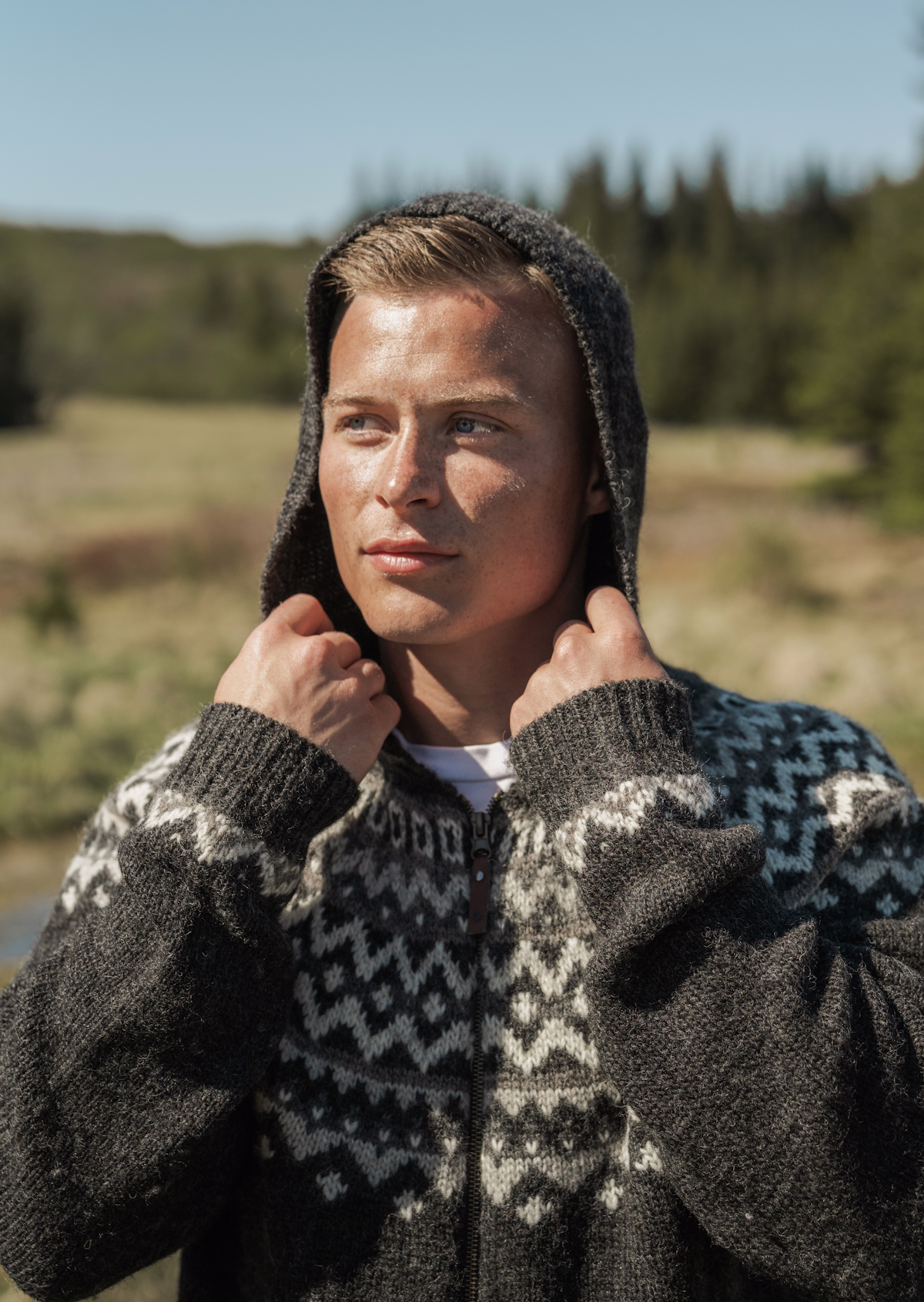 summer-outdoor-iceland-wool-man00021.jpeg
