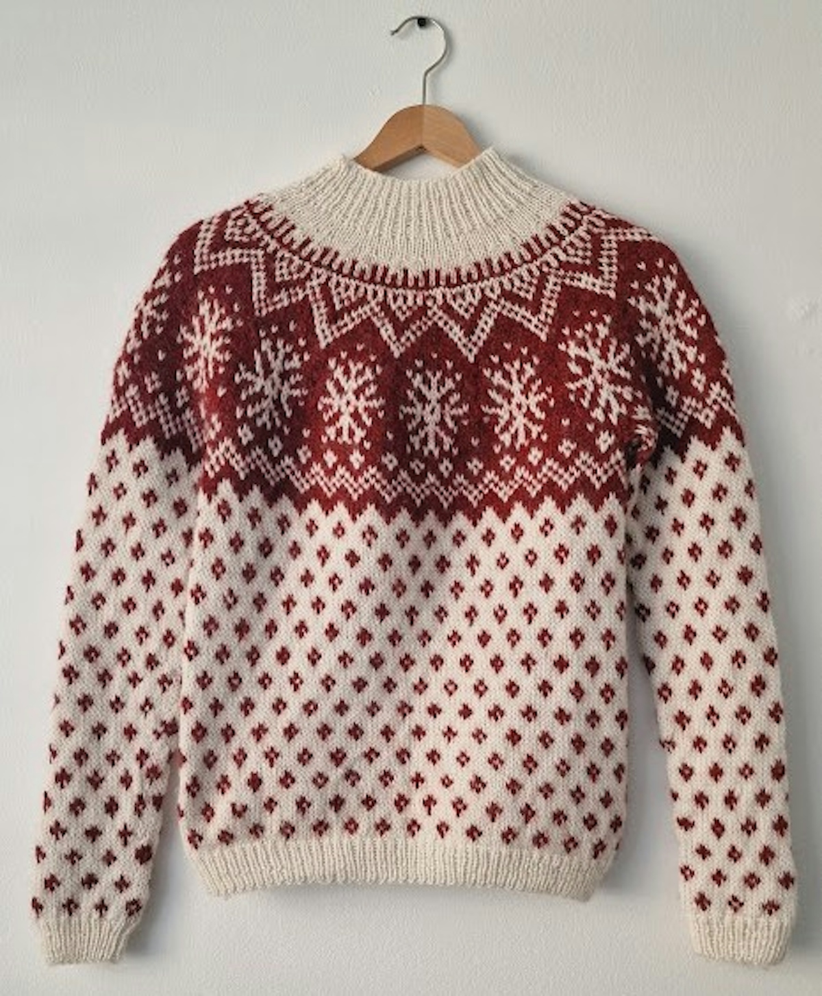 ef-eg-nenni_rj-11_christmas-sweater_knitting-pattern_prjonauppskrift1.jpeg
