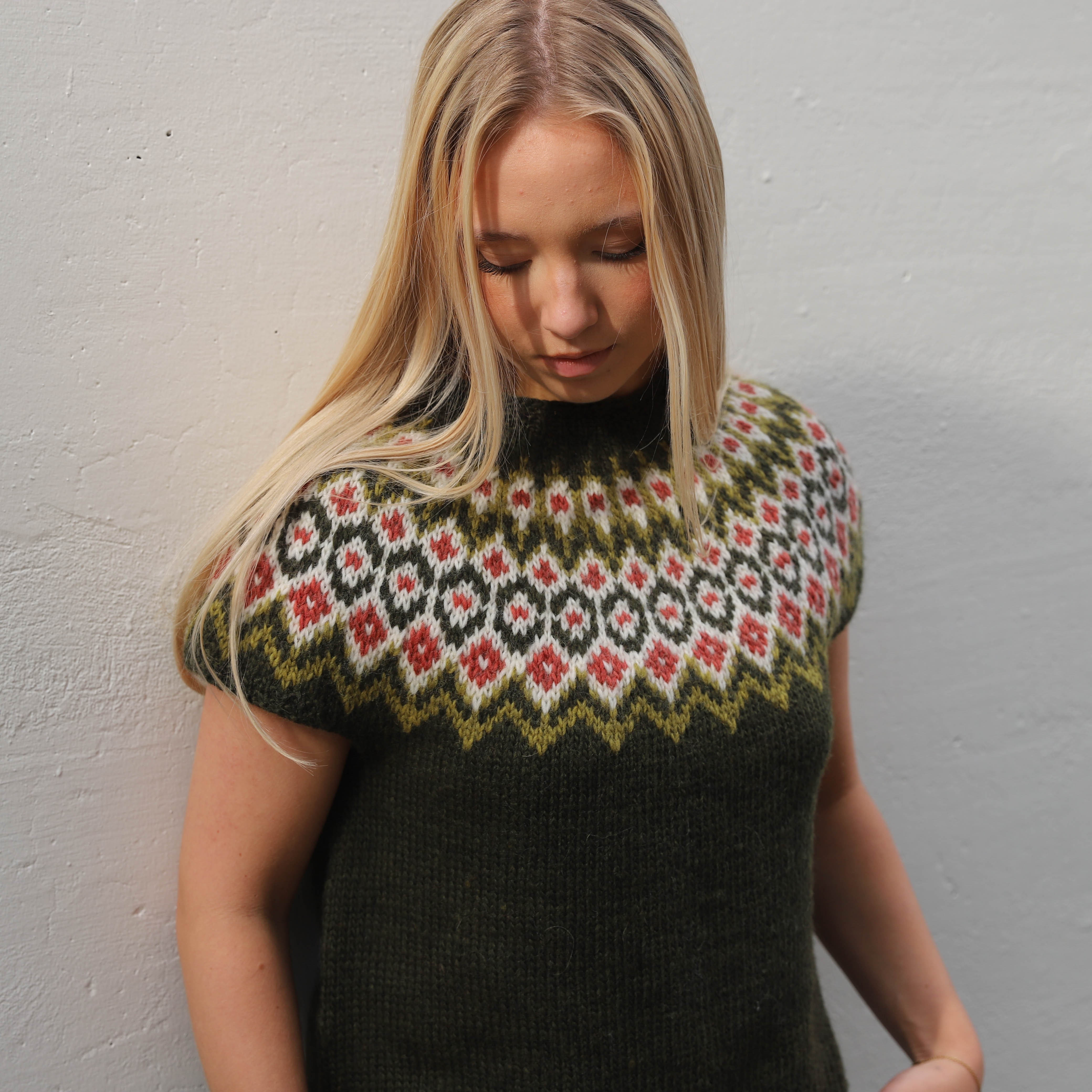 Erla womens vest knitting pattern