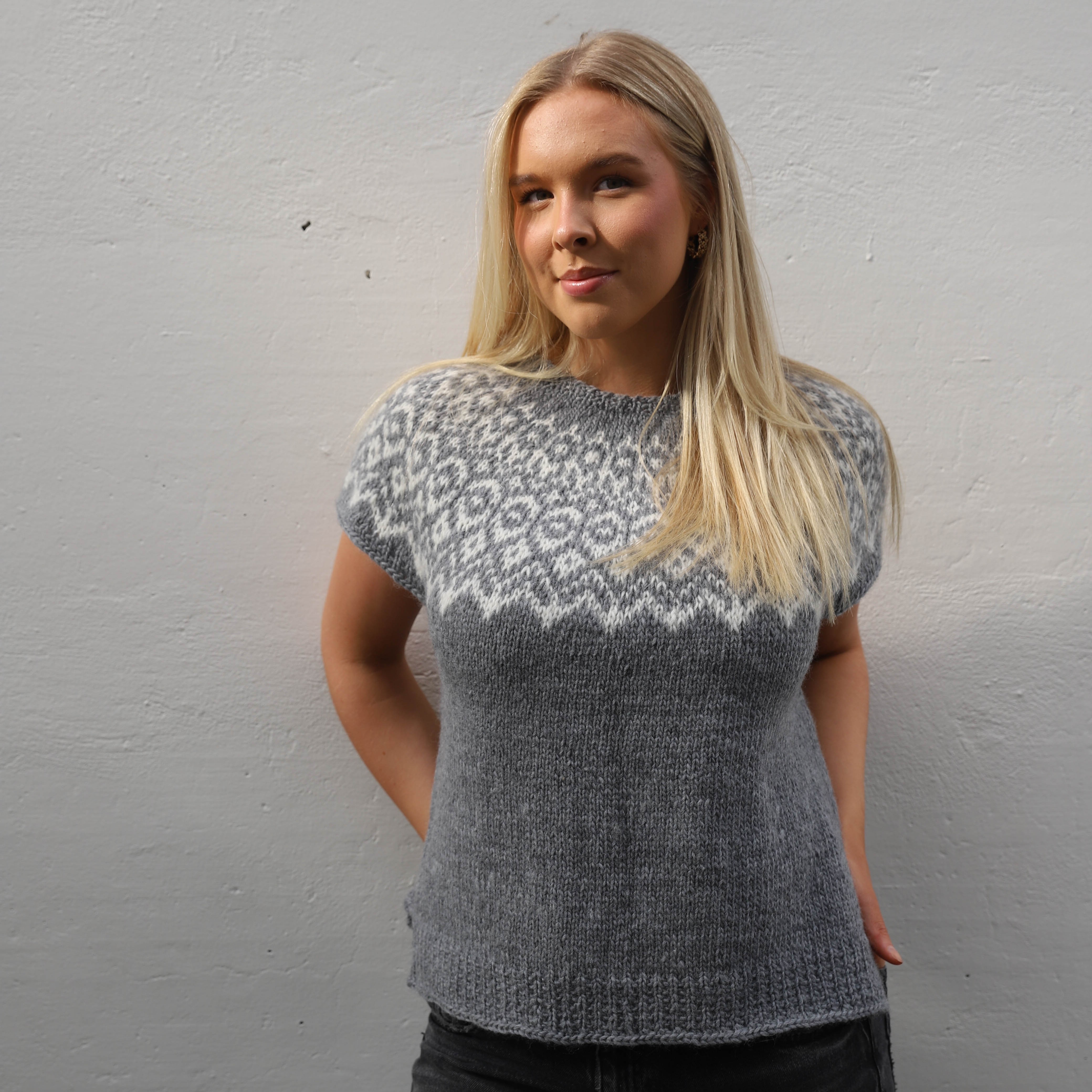 Erla womens vest knitting pattern