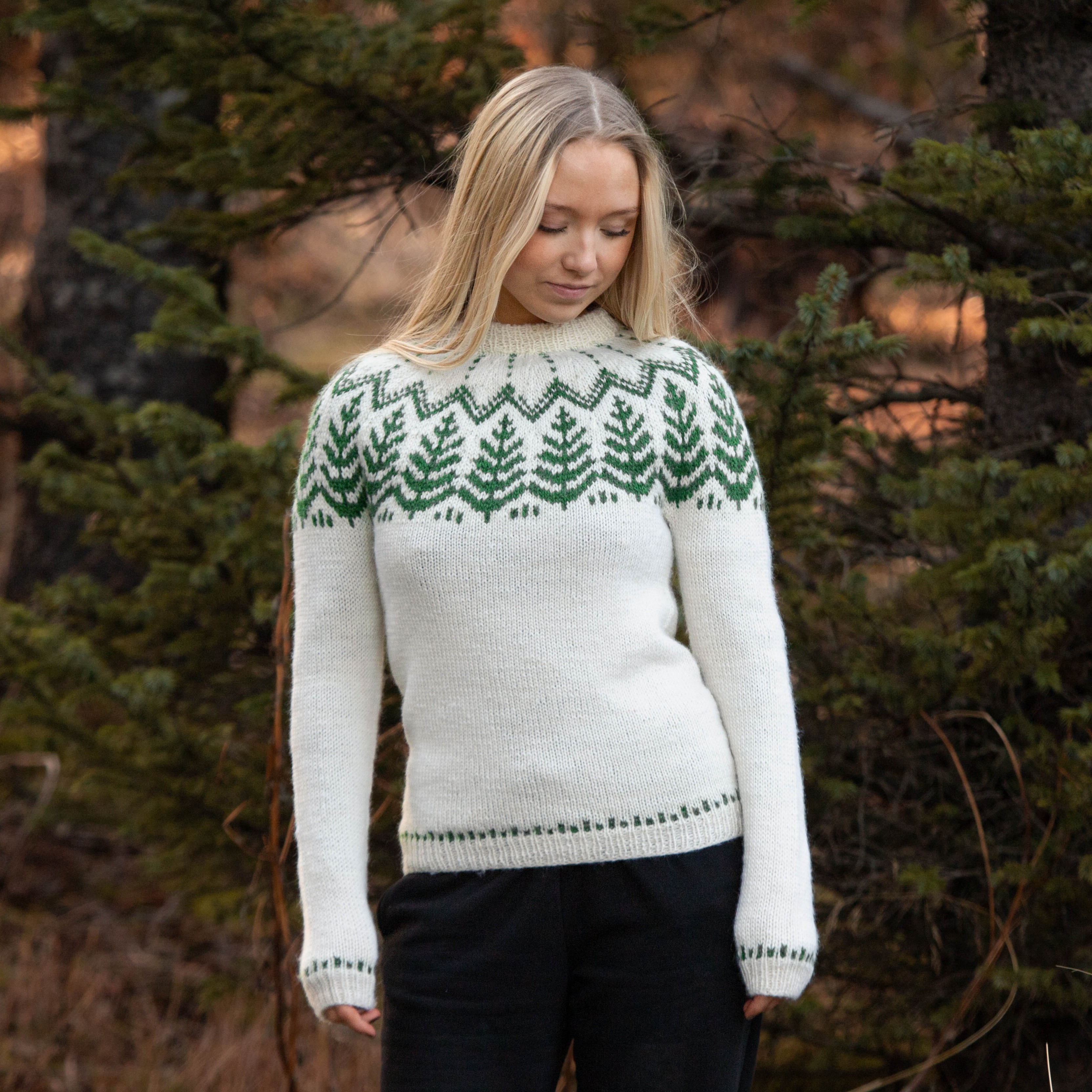 Sitkagreni adult sweater knitting pattern