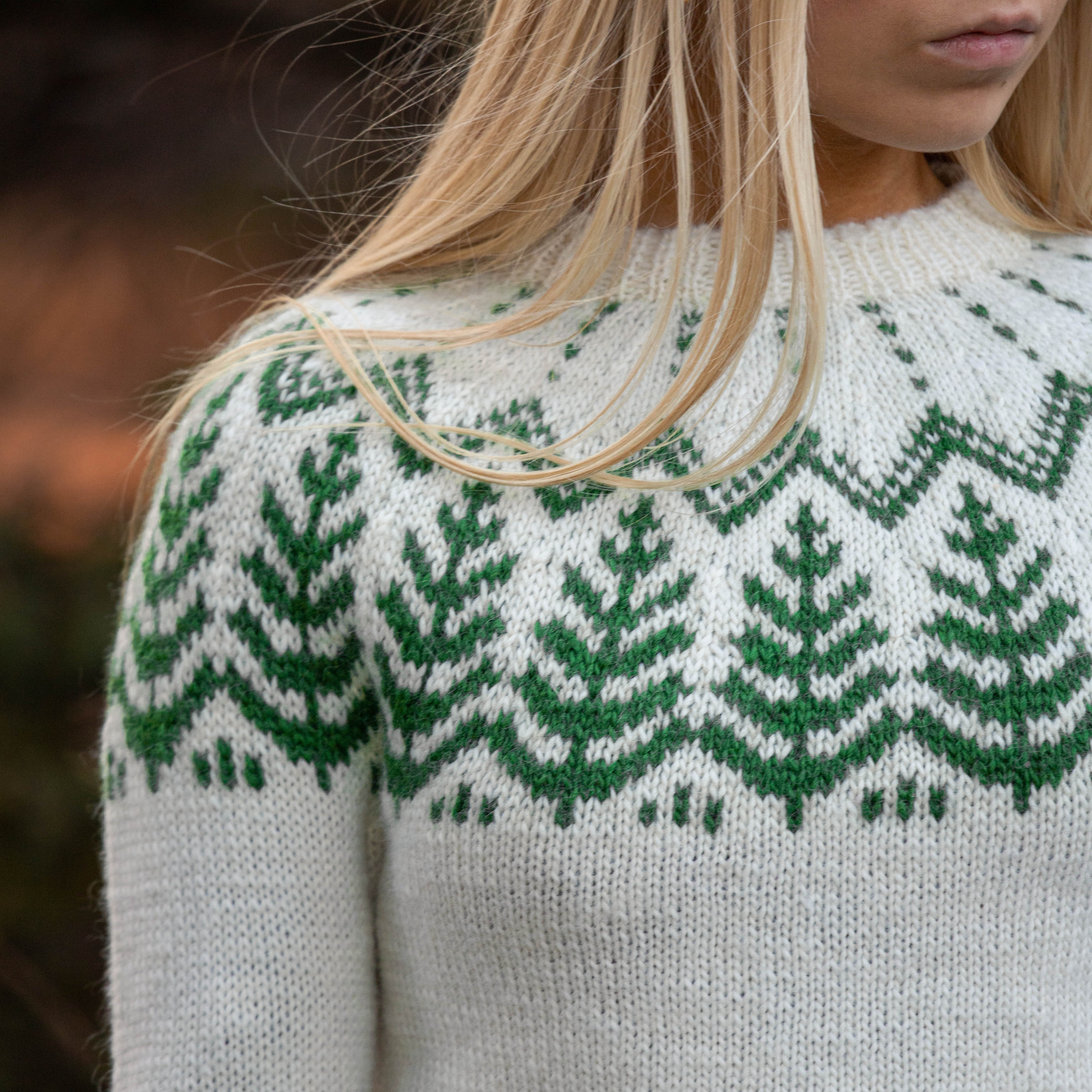 Sitkagreni adult sweater knitting pattern