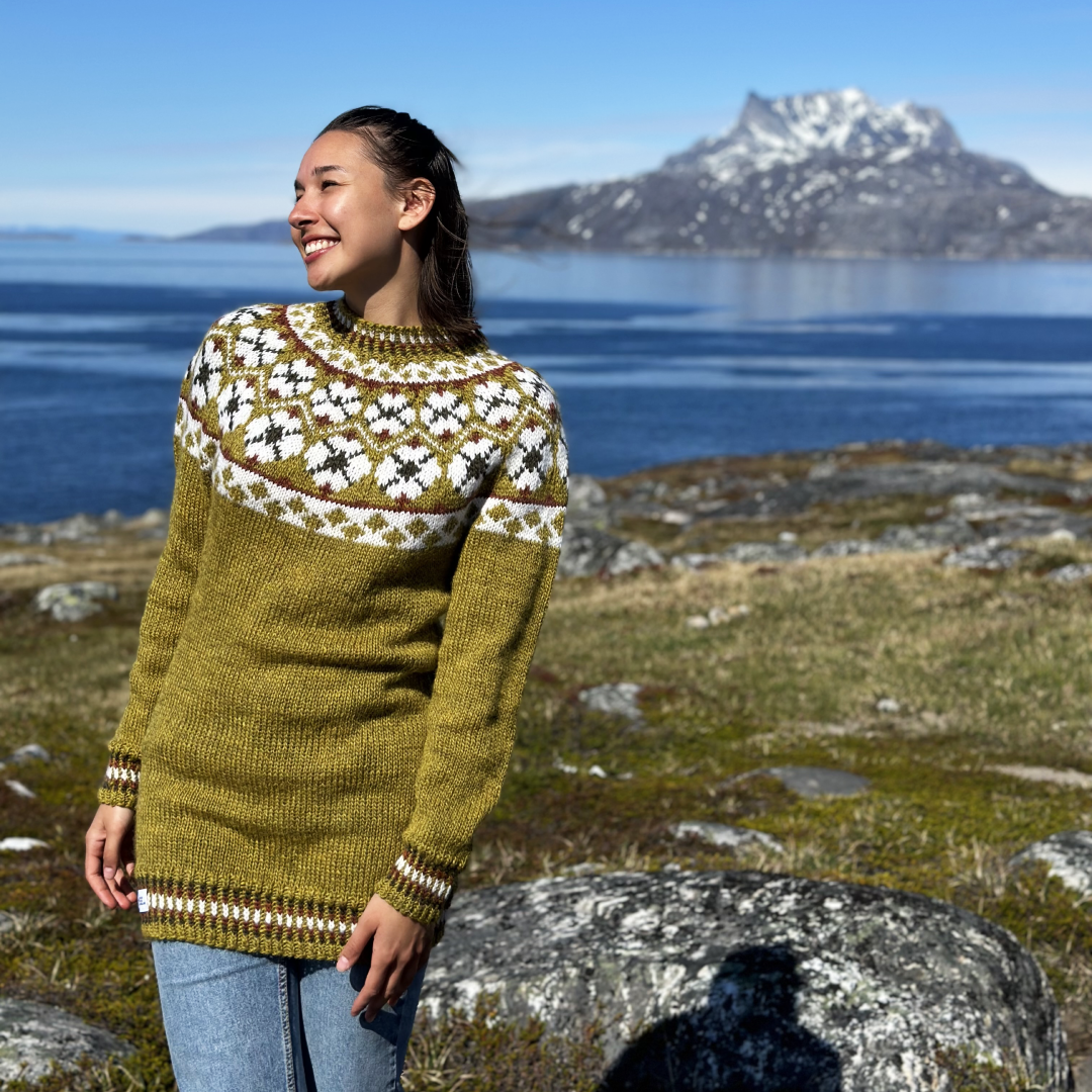 ivalu_lsc-003_womesn-long-sweater_knitting-pattern_prjonauppskrift2.jpeg