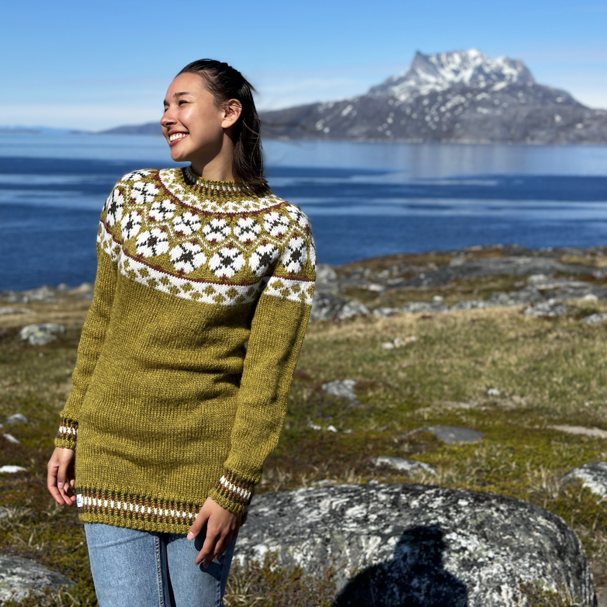 ivalu_lsc-003_womesn-long-sweater_knitting-pattern_prjonauppskrift2.jpeg