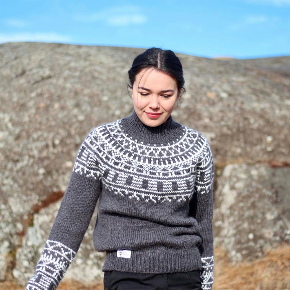 inuk_lsc-006_womens-sweater_knitting-pattern_prjonauppskrift1.jpeg