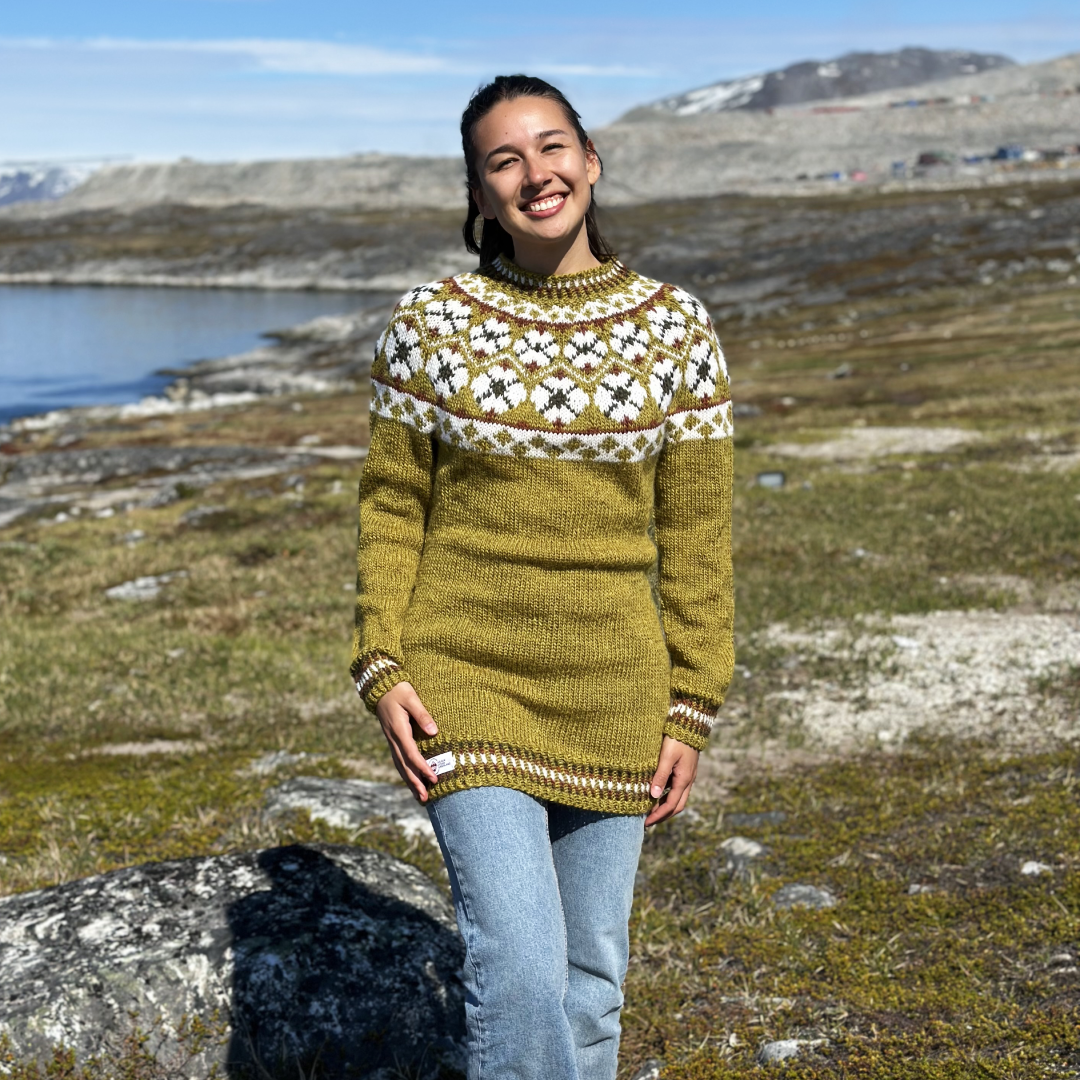 Ivalu patterned sweater knitting pattern