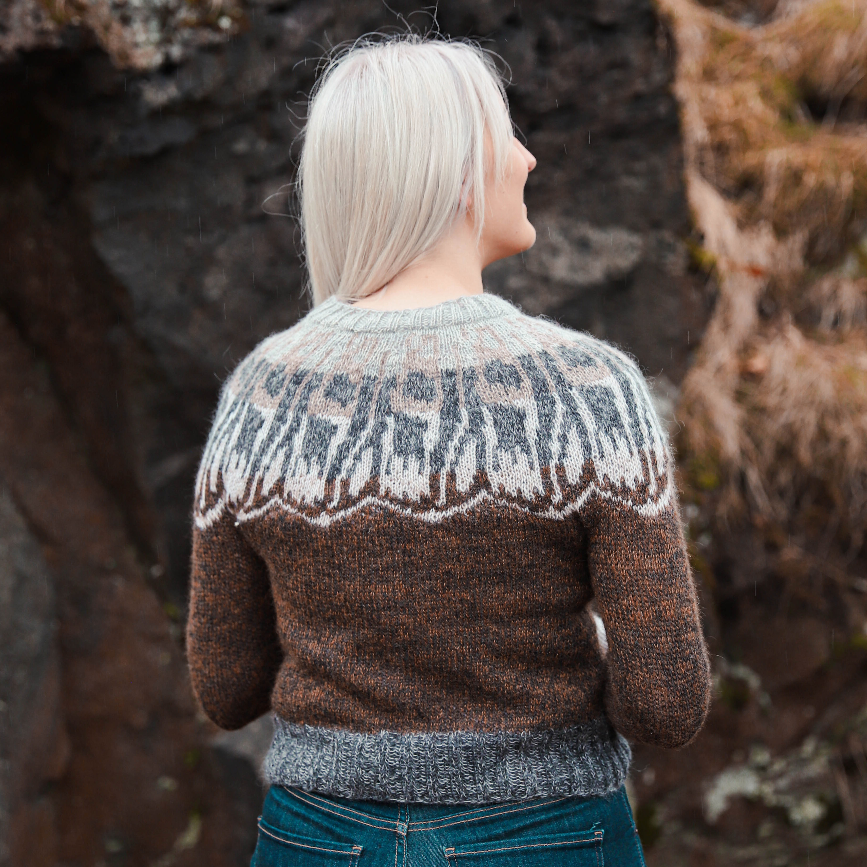Mölur womens sweater knitting pattern