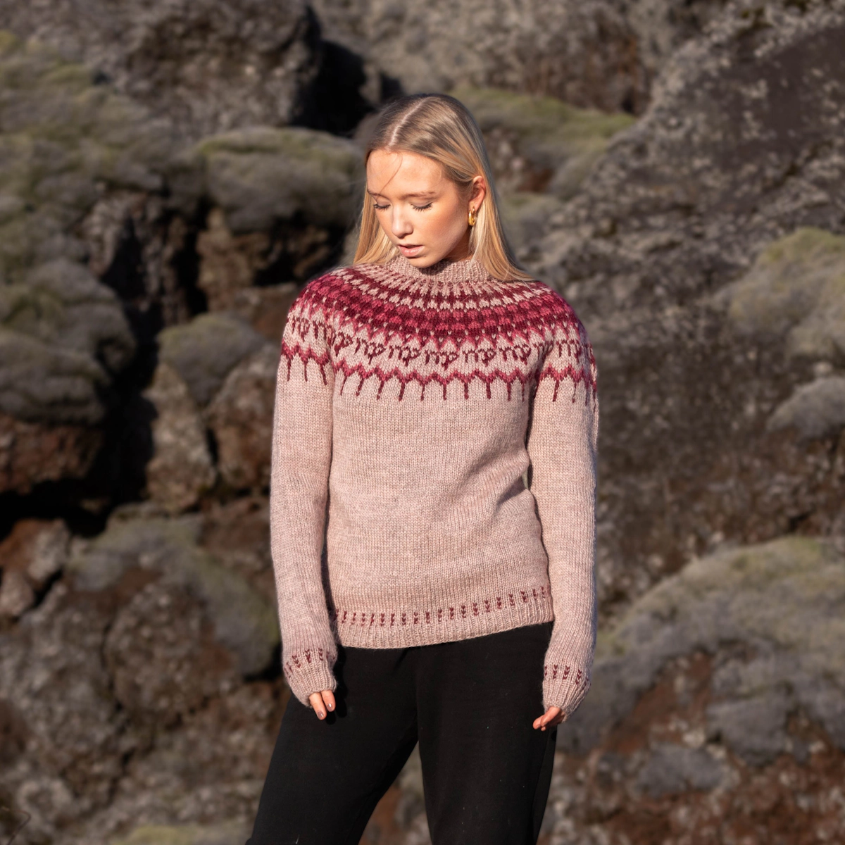 meyja_rj-002_patterned-sweater_knitting-pattern_prjonauppskrift4.jpeg