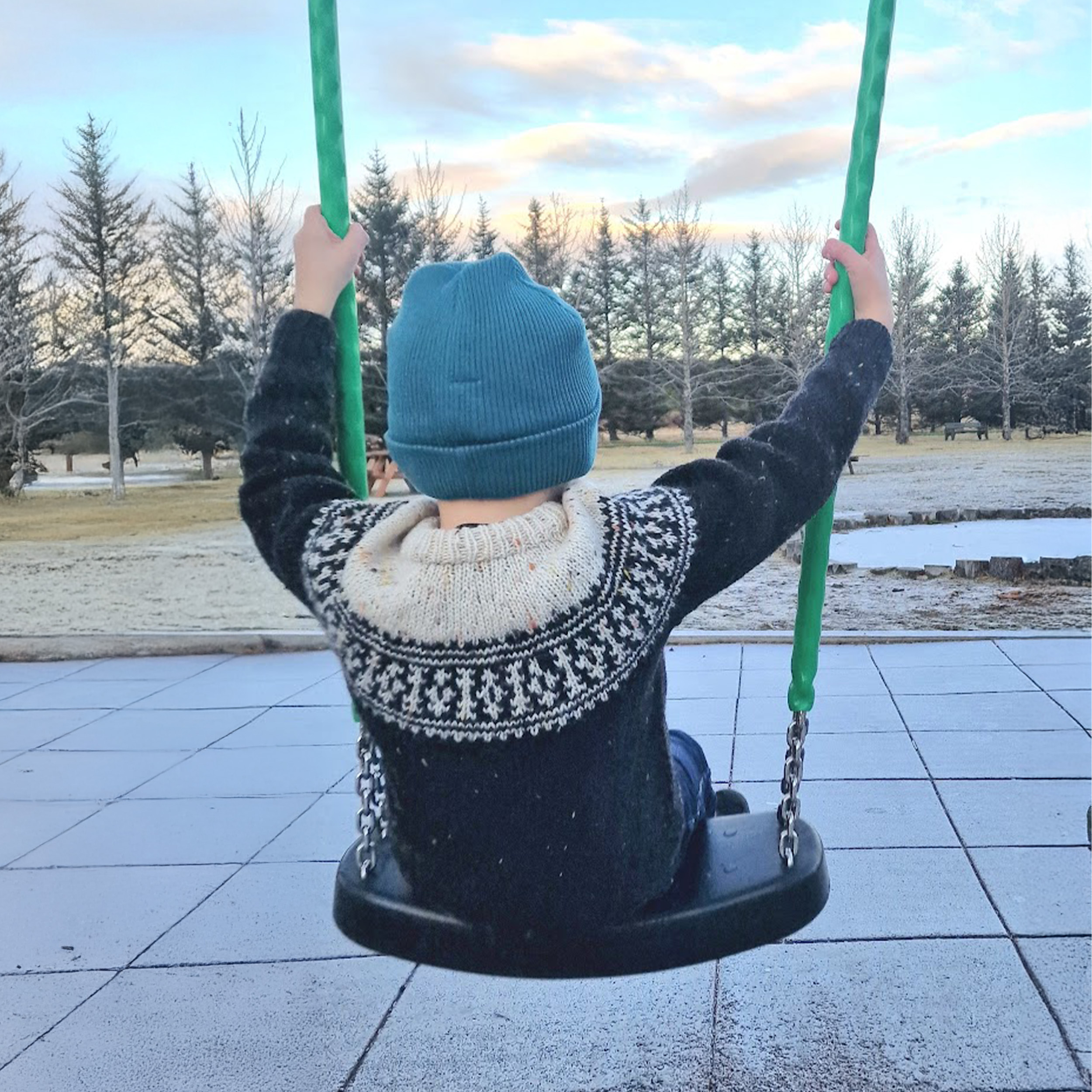 Vargur kids sweater knitting pattern