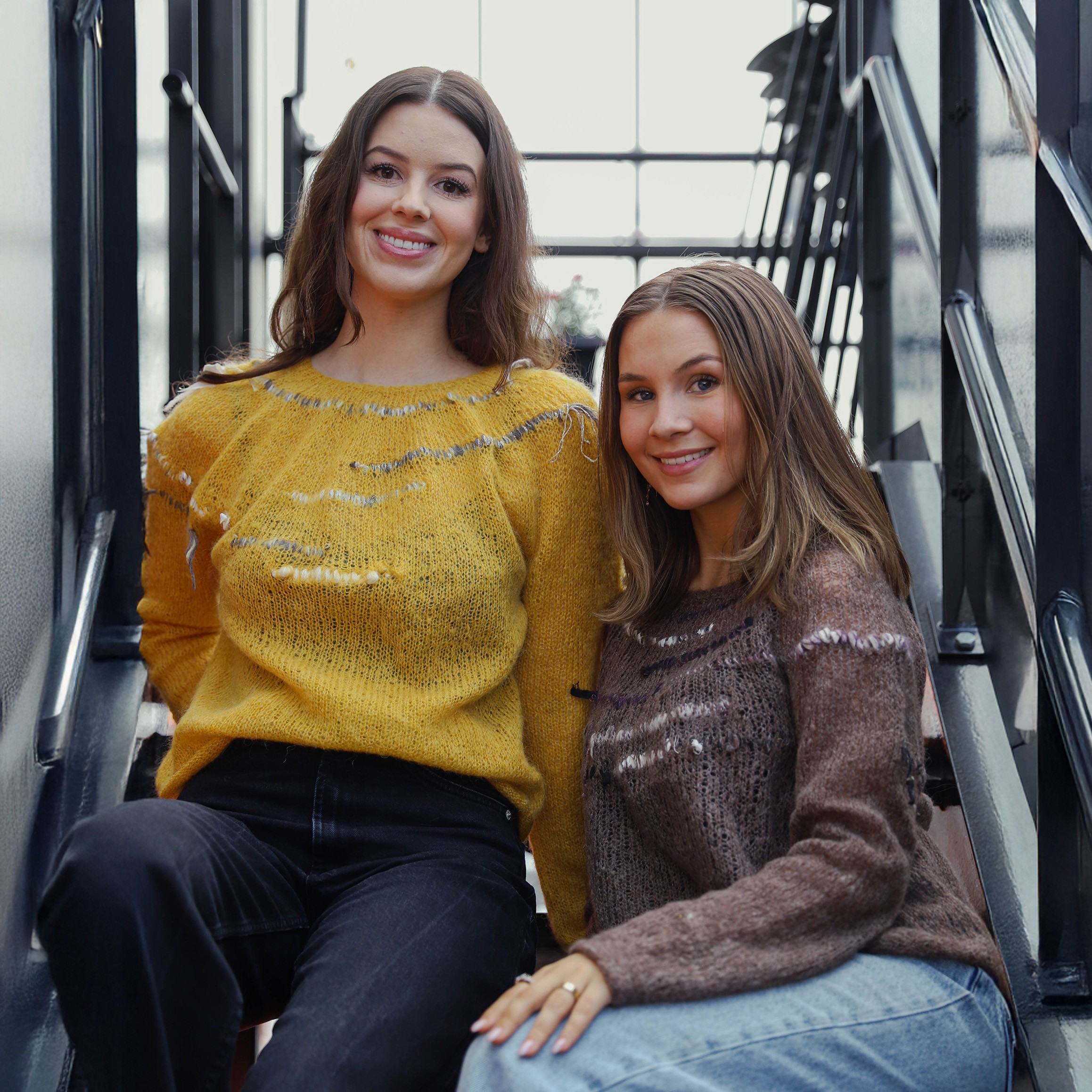 Gára women's sweater knitting pattern