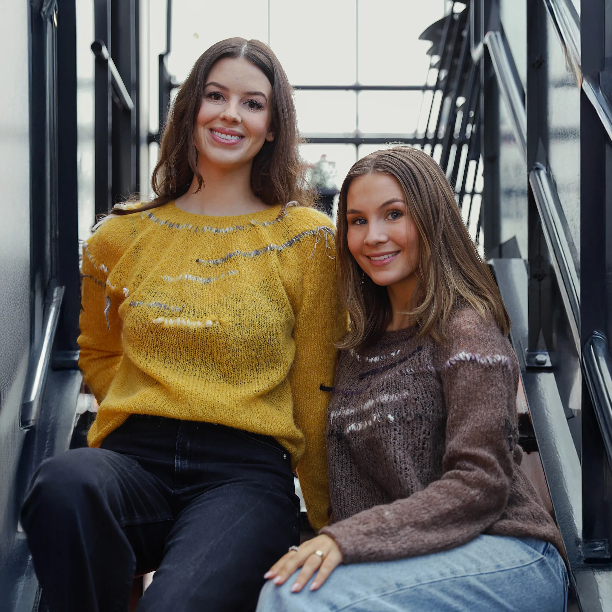 Gára women's sweater knitting pattern