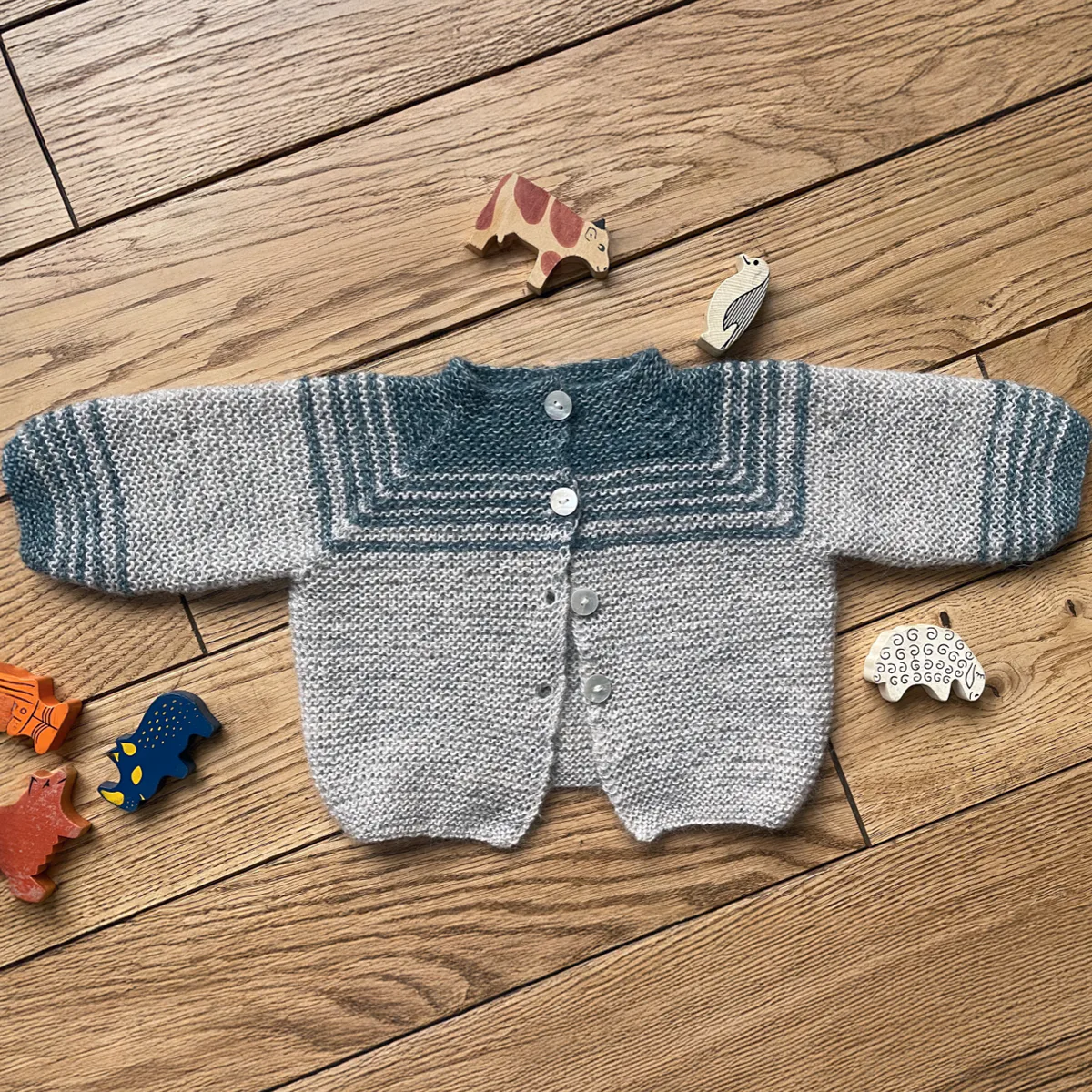 Mjúk kids sweater knitting pattern